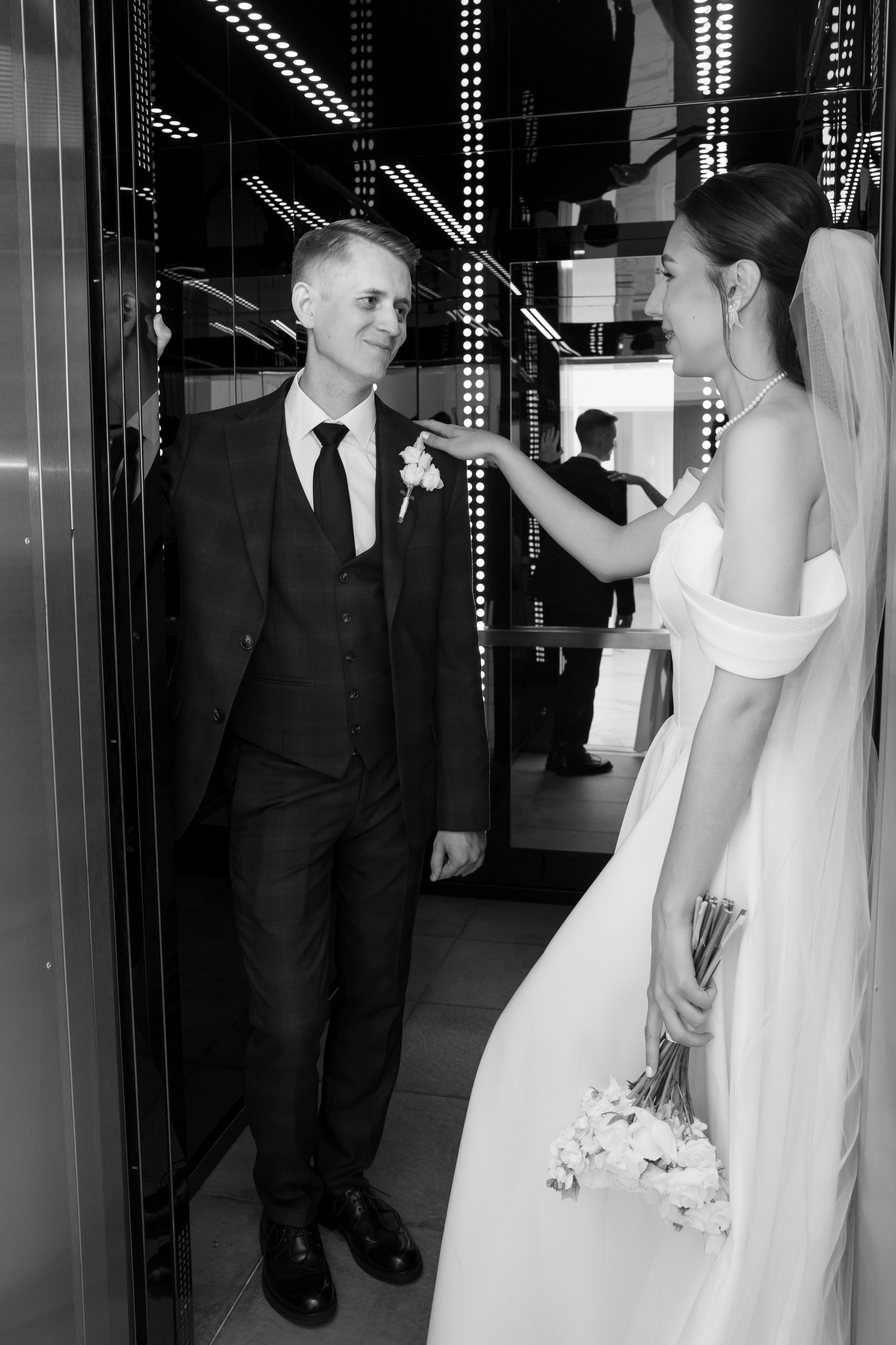 Регистрация в отеле Fish Point, ЗАГС Бутово, прогулка в Остафьево. Свадебный и репортажный фотограф (Москва, Королев и другие)