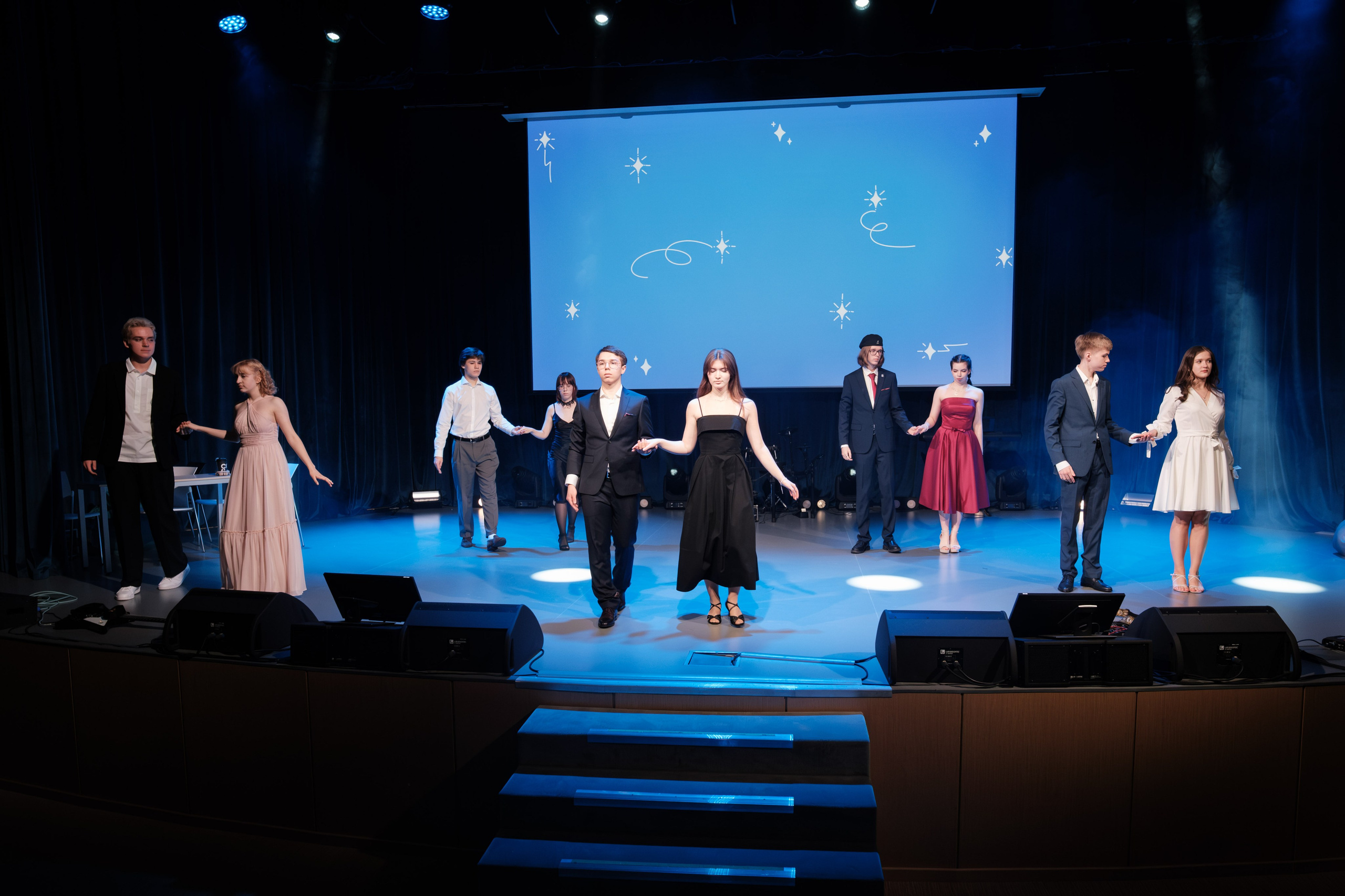 ВШЭ. Выпуск 2025. Фотограф Сергей Катаев