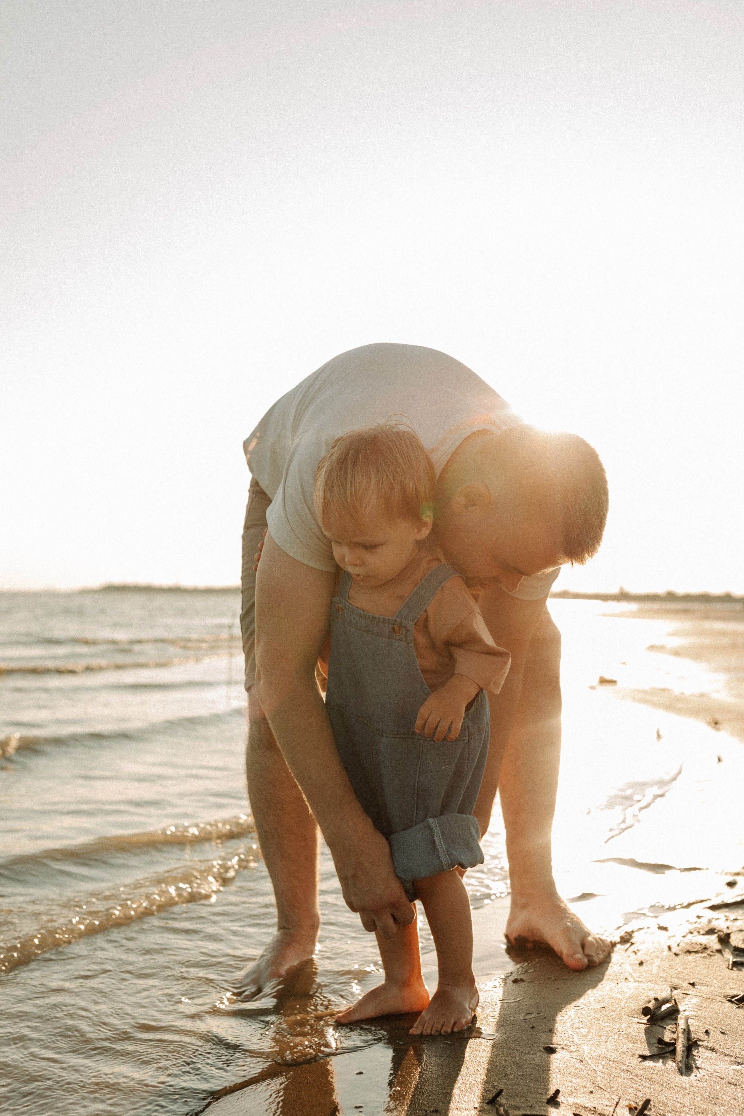 Трое у реки, не считая фотографа. Семейный фотограф в Краснодаре Яна Морева