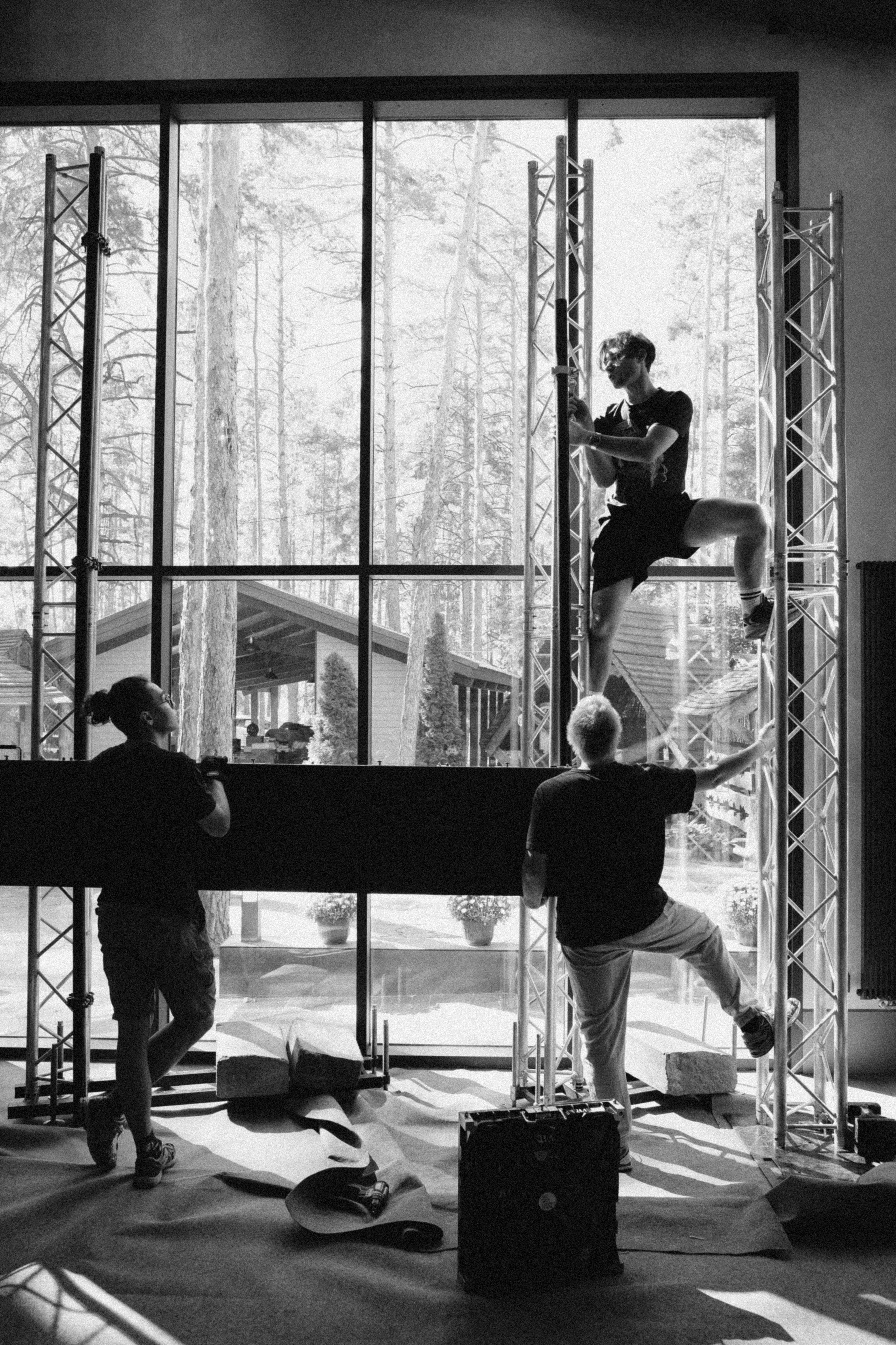 Бэки монтаж