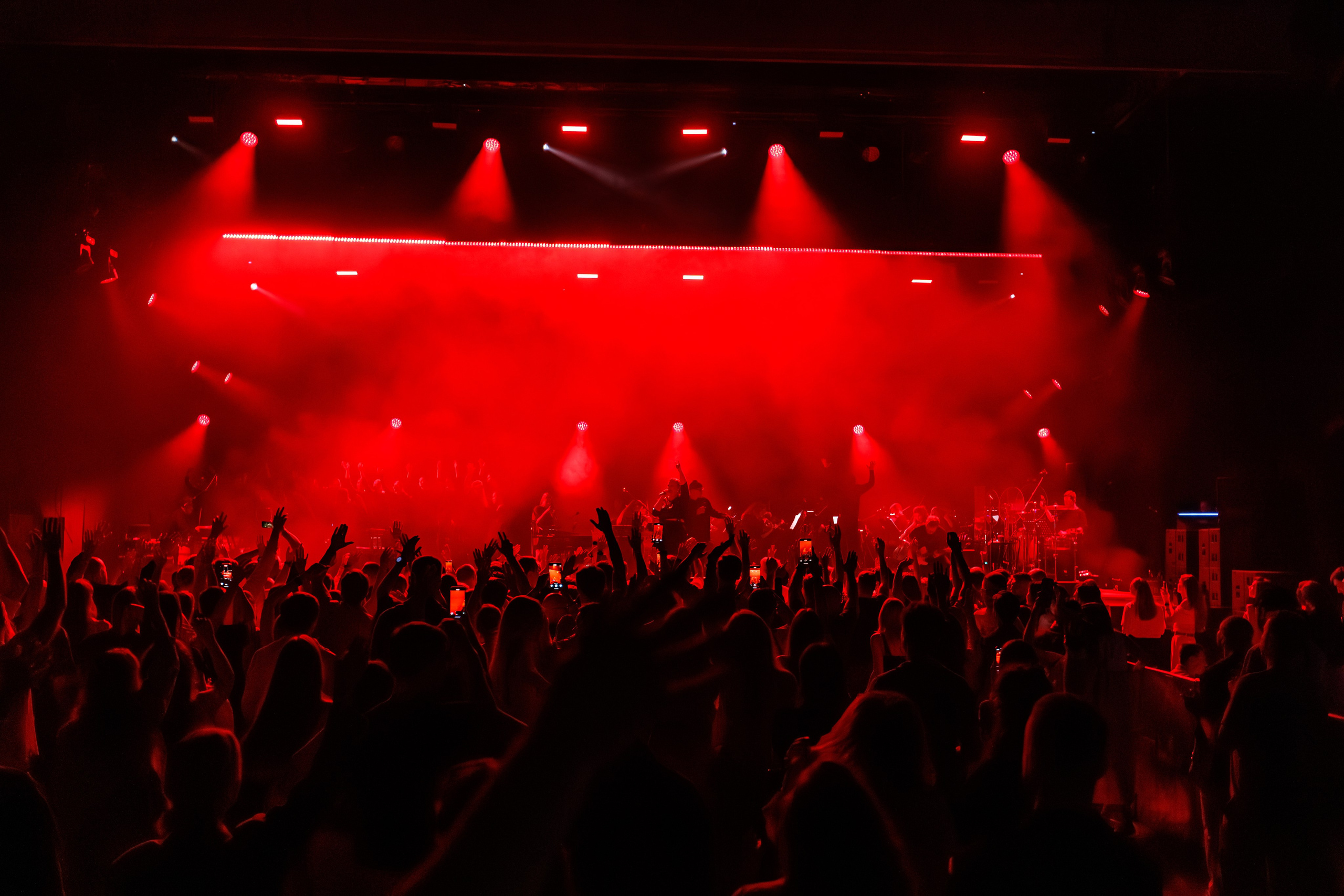 Concert Photography in Dubai — Anton Belyaev Live Performance. Evgen Yatsenko — Photographer in Dubai