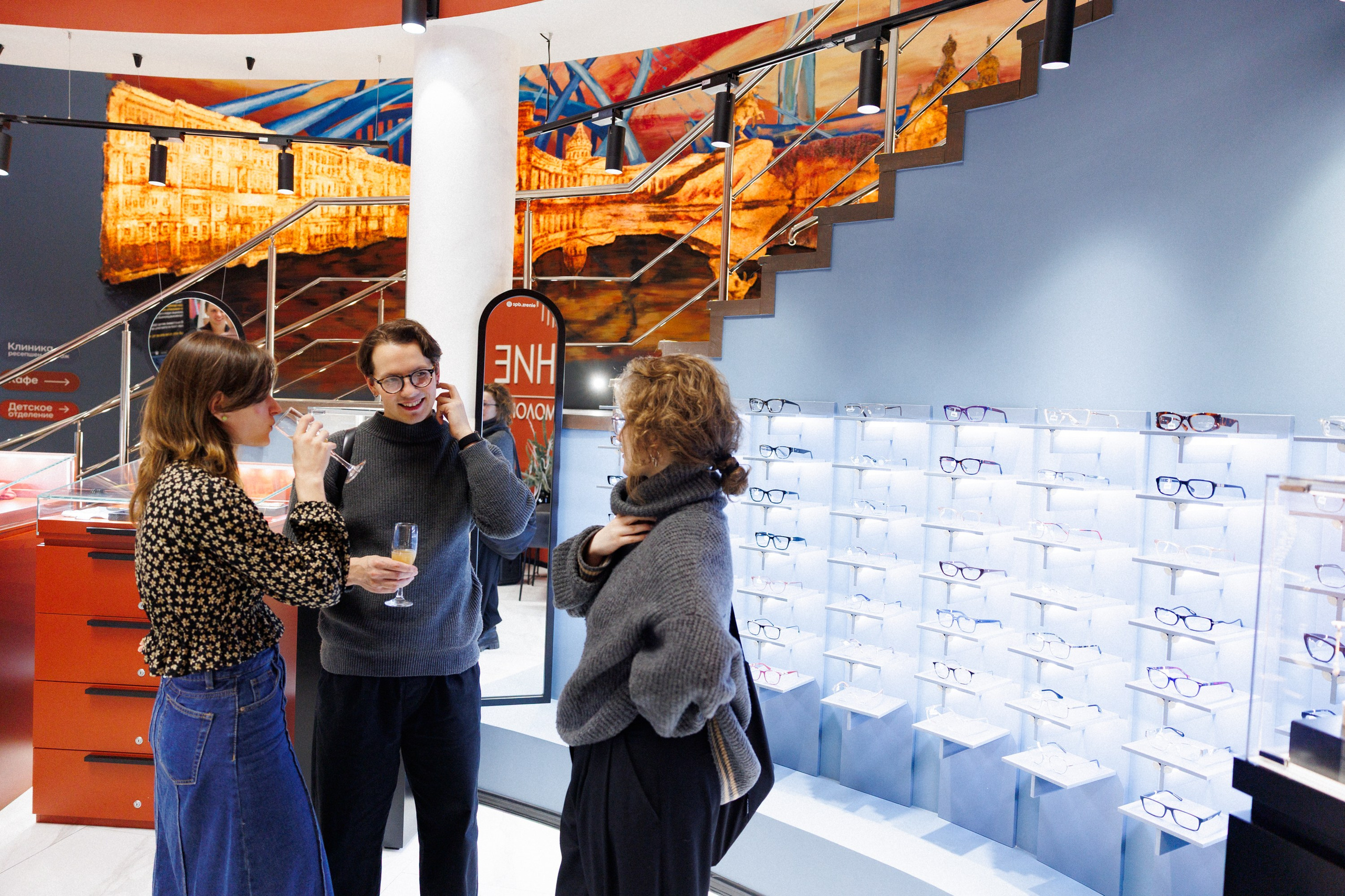 «Overthinking people» выставка современного искусства. Репортажный фотограф в Санкт-Петербурге Александр Паклин