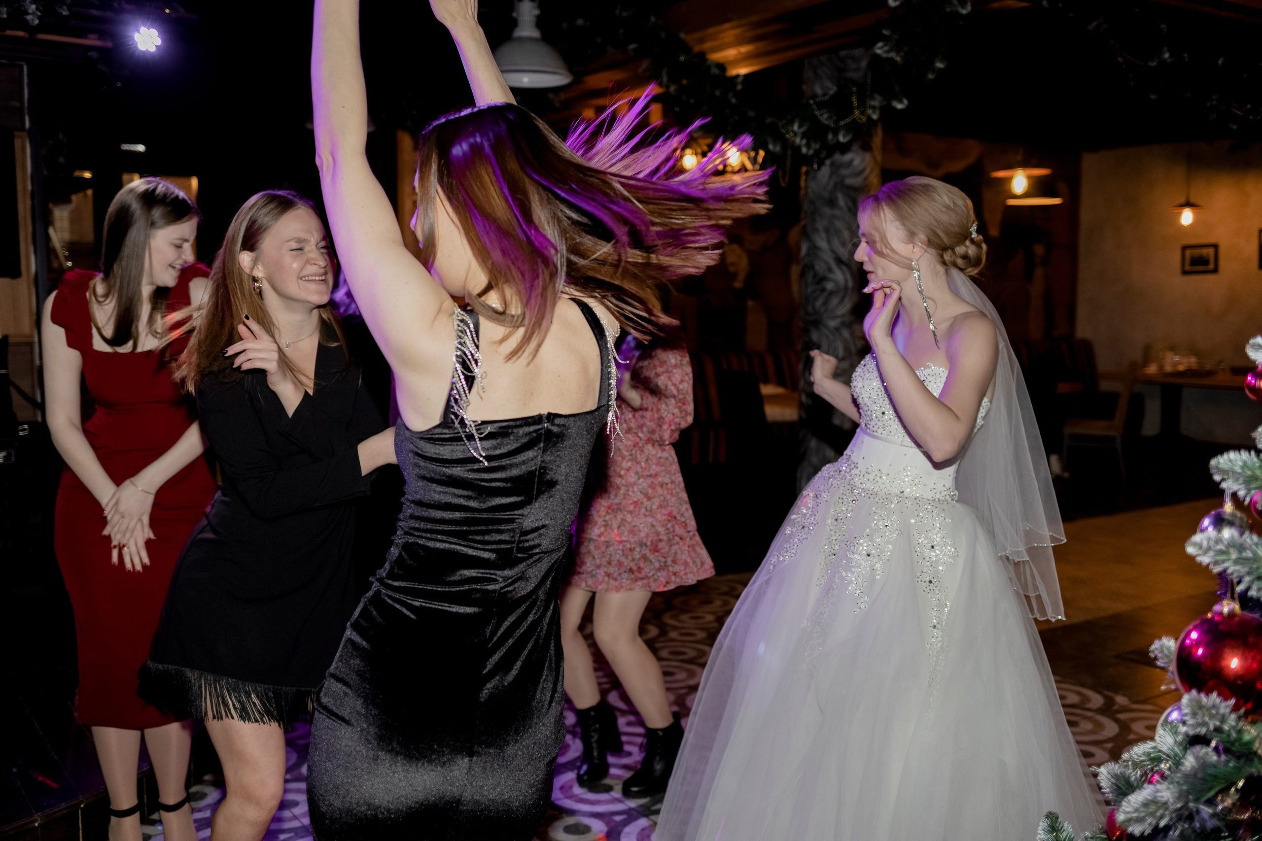 Репортаж свадебного вечера. Свадебный фотограф Александра Попова