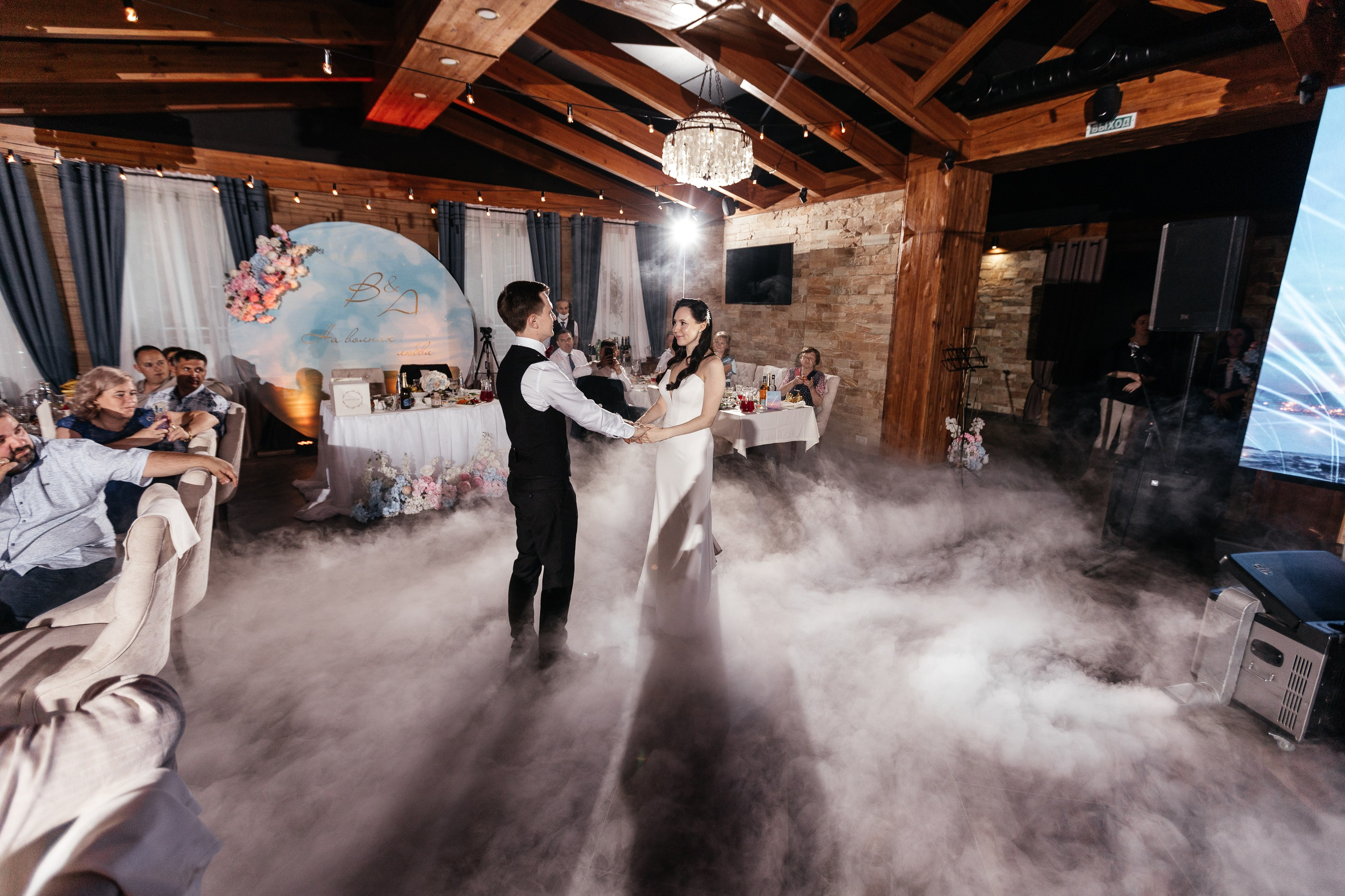 Свадебный фотограф Уфа — Руслан ГабдлисламовЖивые эмоции, красивые кадры, воспоминания на всю жизнь.Работаю по всей Республике Башкортоста. Свадебный фотограф Уфа Руслан Габдлисламов