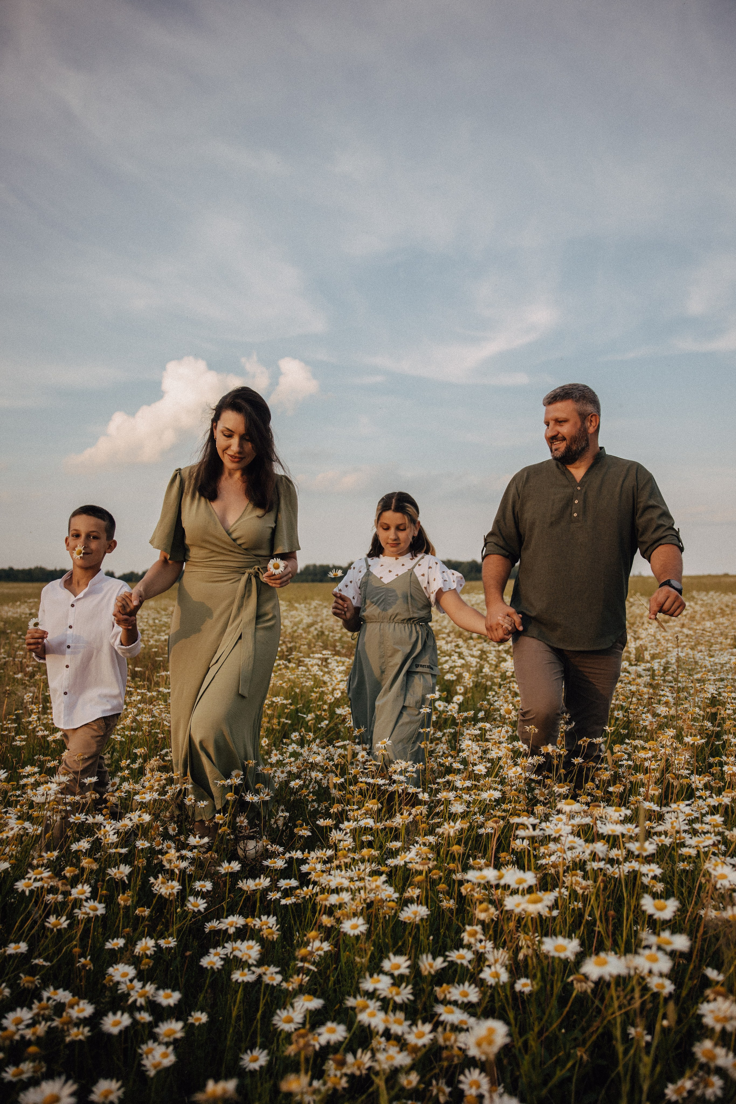 Ромашковое поле. Семейный и свадебный фотограф в Москве Вероника Жибинова