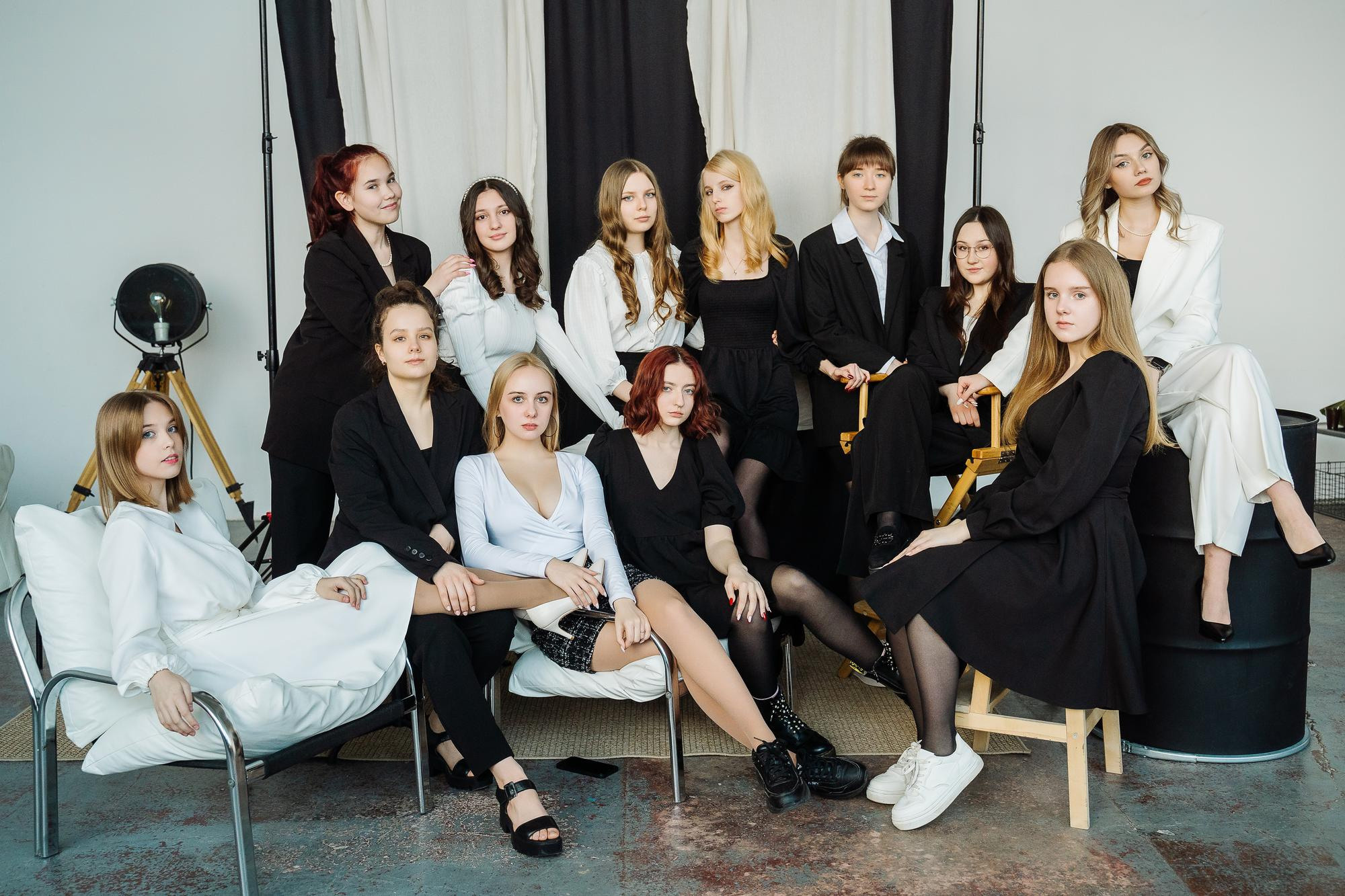 Портреты для альбомов Гимназия 17 кл.11Б