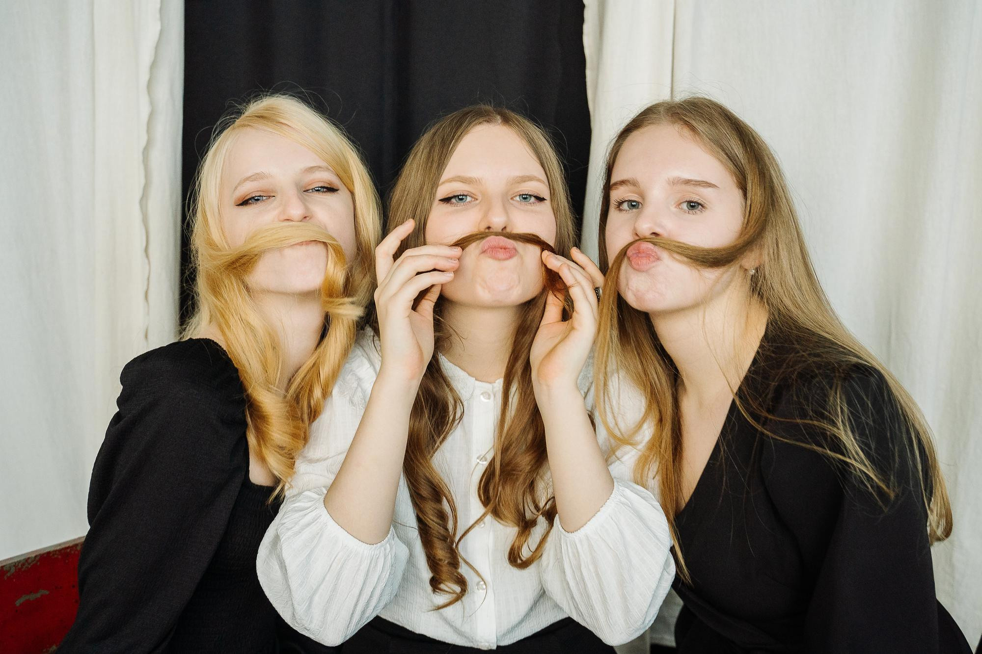 Портреты для альбомов Гимназия 17 кл.11Б