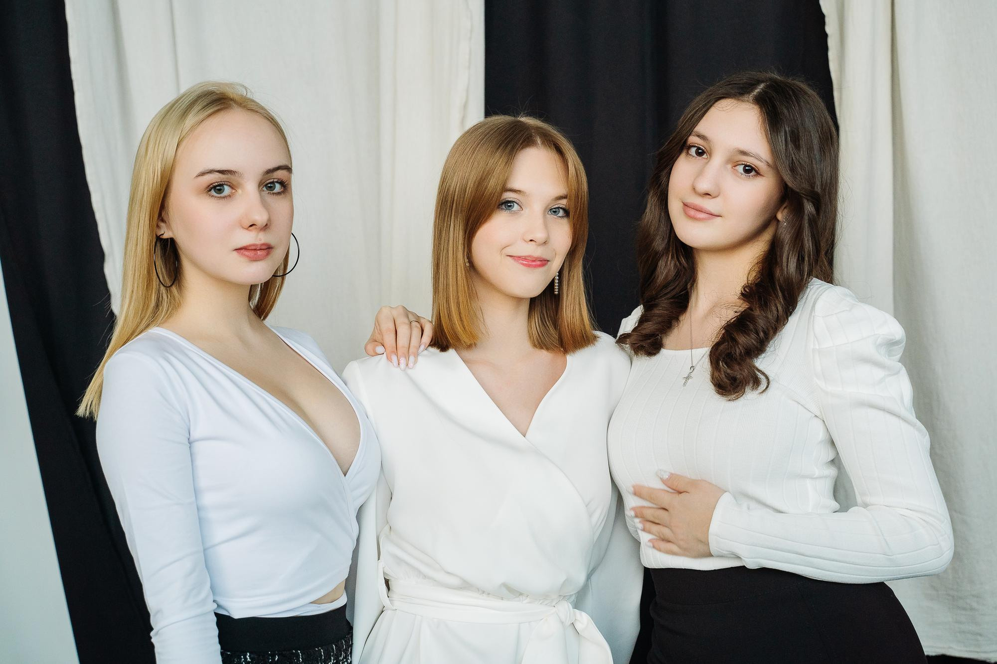 Портреты для альбомов Гимназия 17 кл.11Б