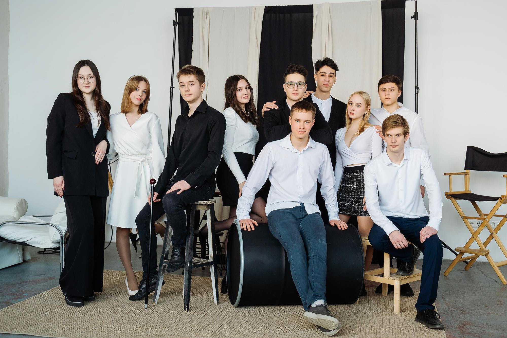 Портреты для альбомов Гимназия 17 кл.11Б