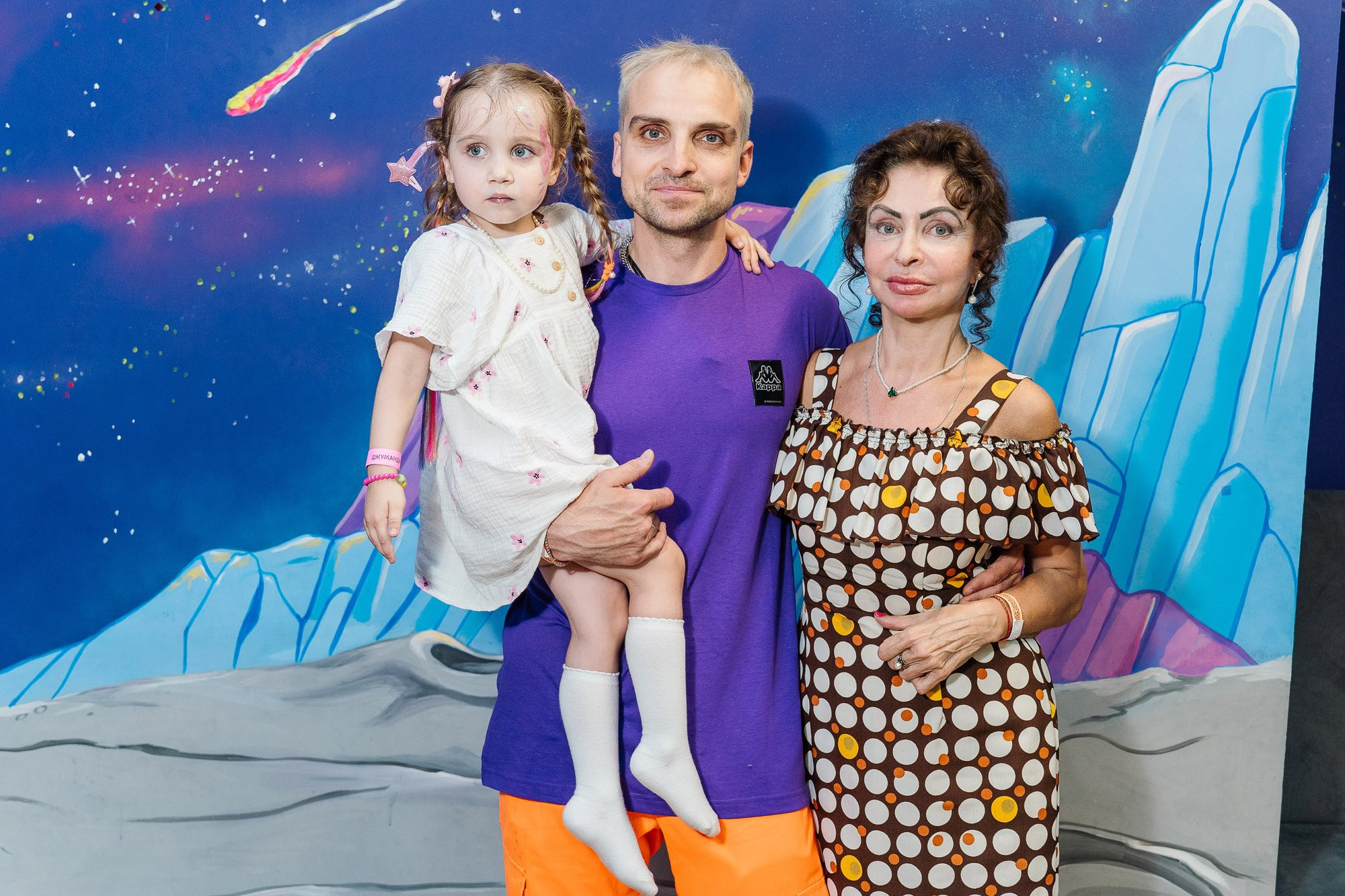 Алёна 4 года