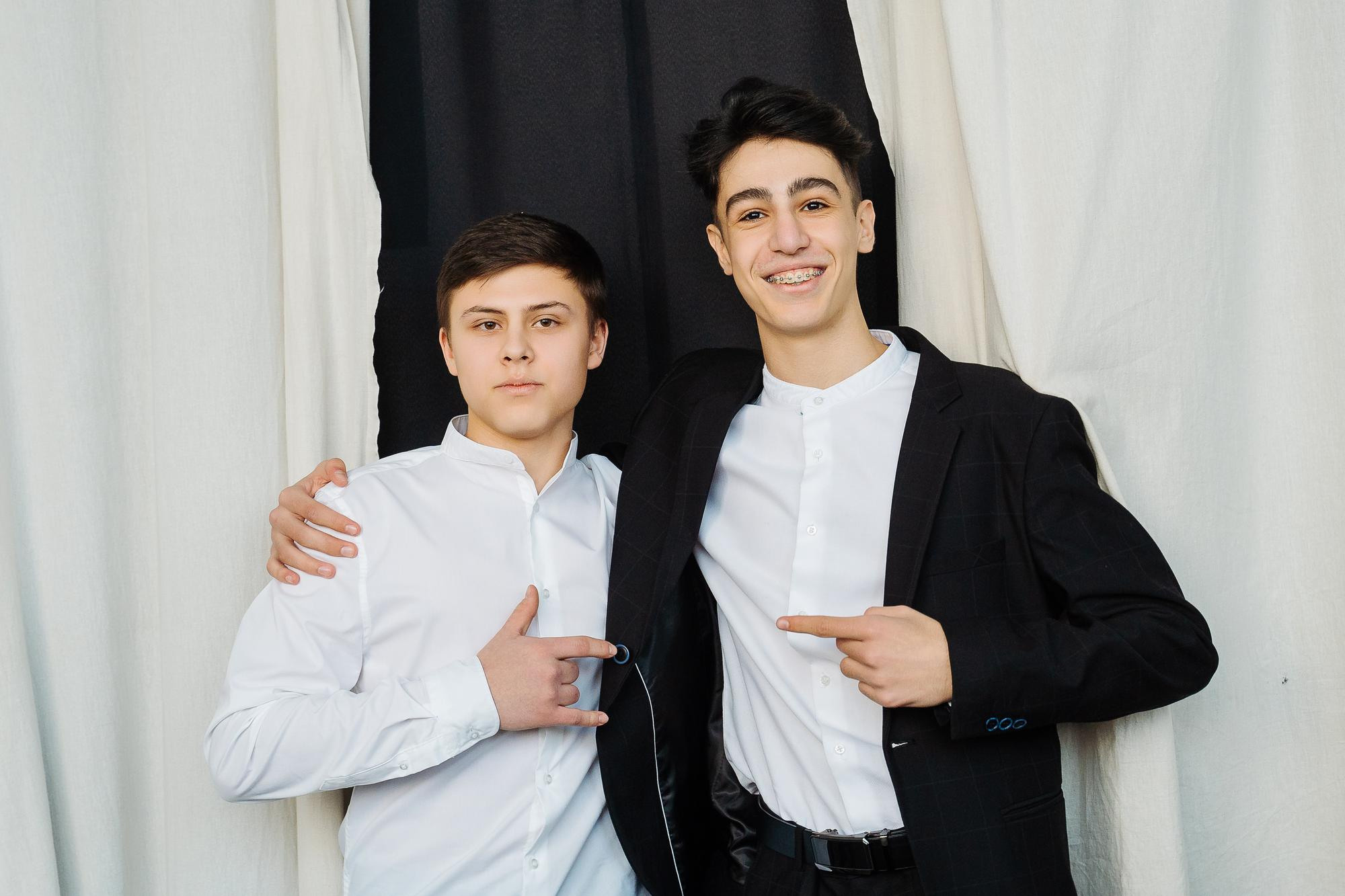 Портреты для альбомов Гимназия 17 кл.11Б