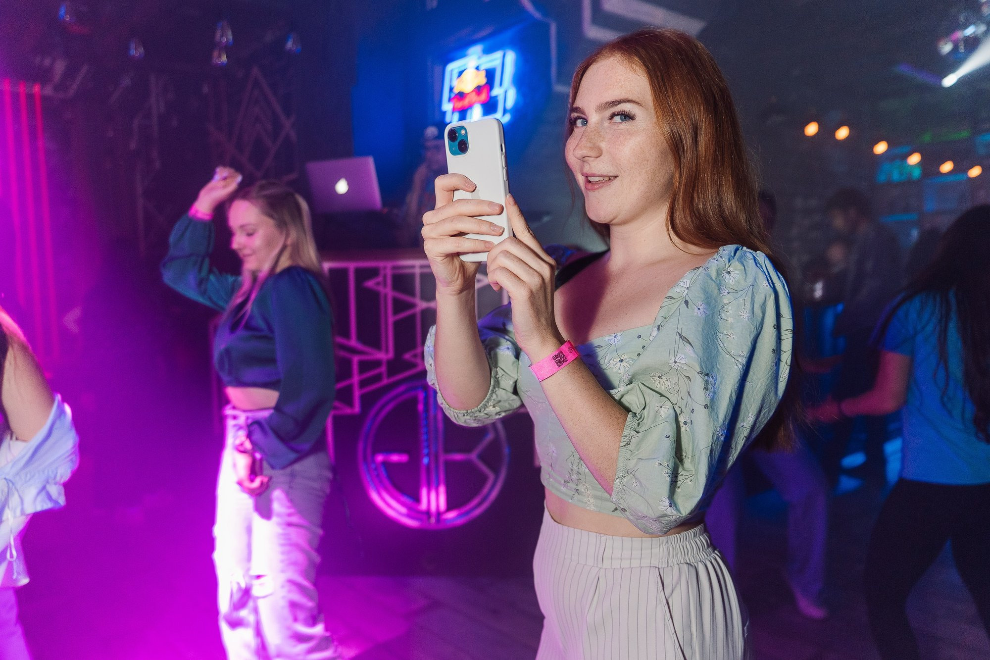 20230722 Гэтсби бар