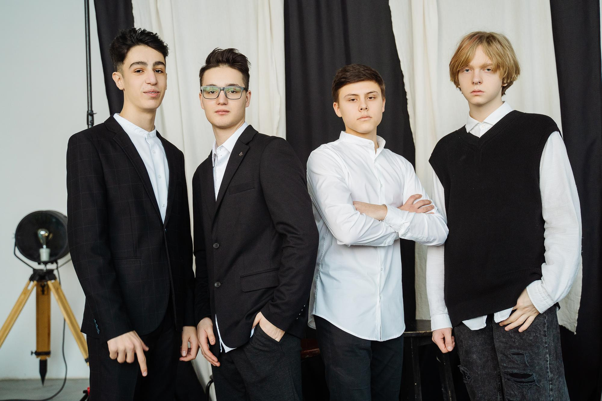 Портреты для альбомов Гимназия 17 кл.11Б