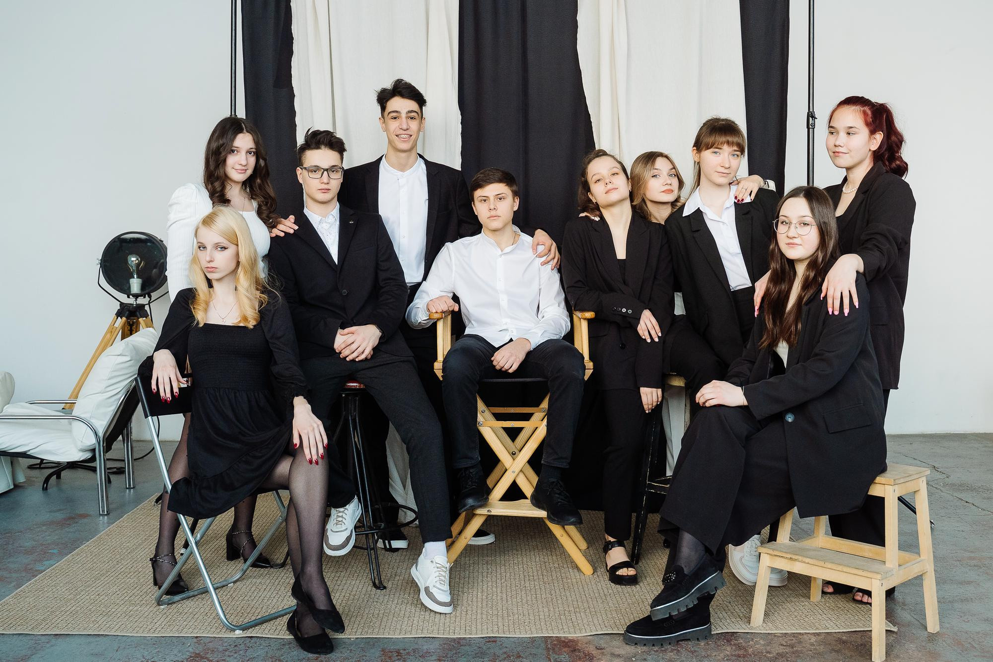 Портреты для альбомов Гимназия 17 кл.11Б