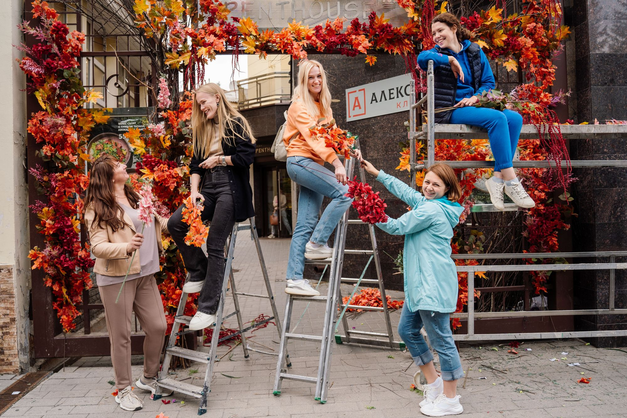 Декорирование кафе Penthouse