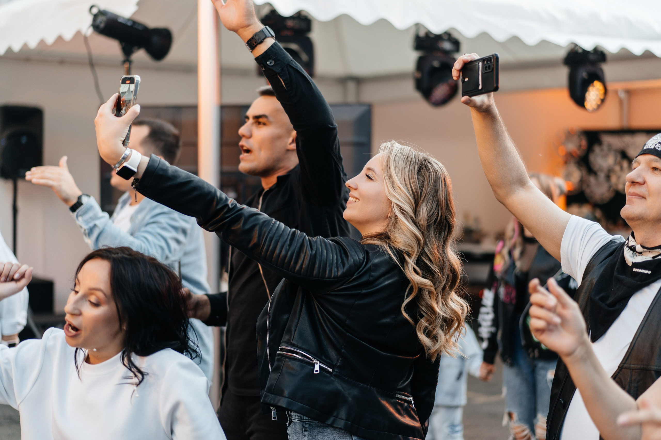Анна & Евгений проект «Четыре свадьбы» на Пятнице. Свадебный фотограф Барнаул Алексей Павлов
