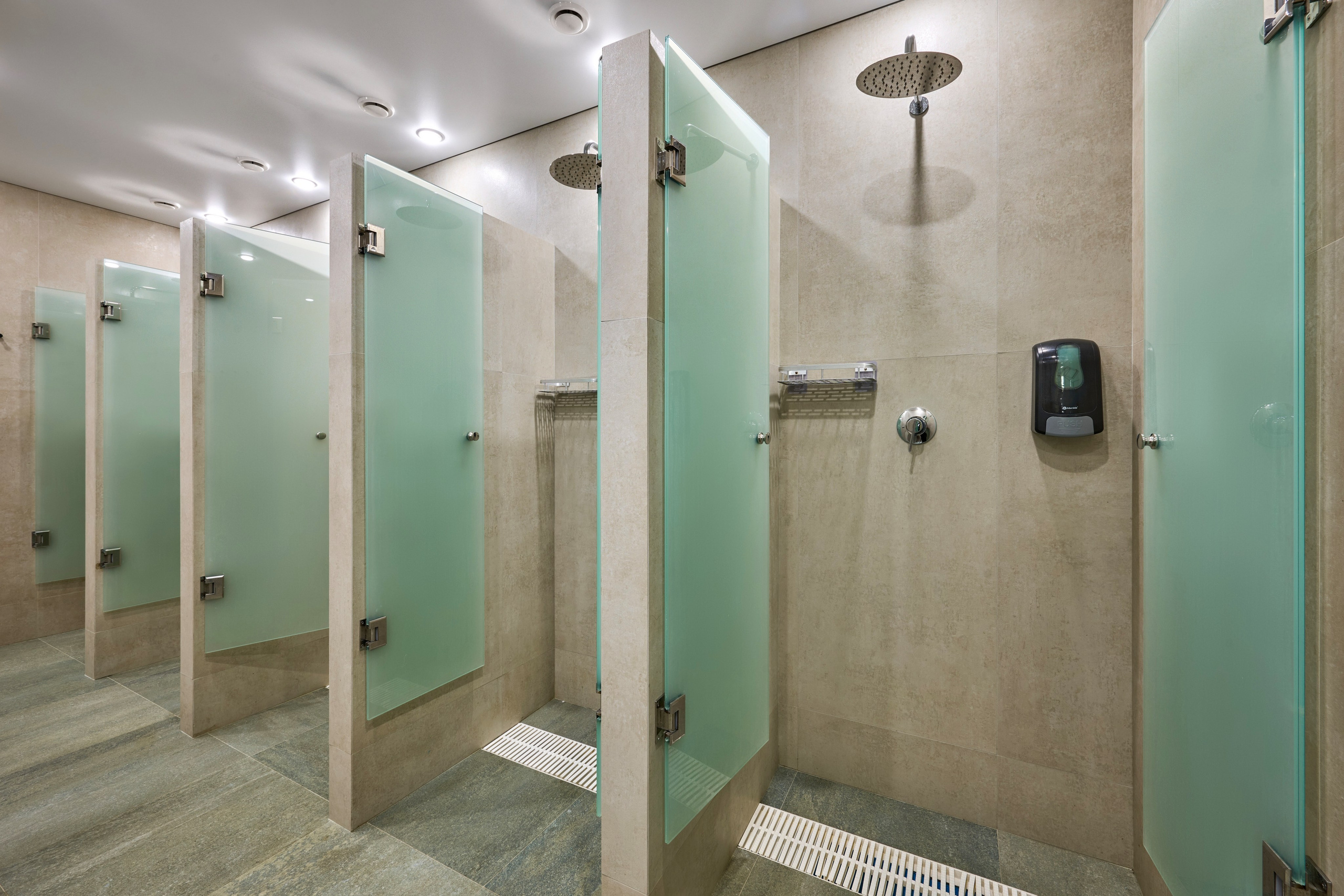 Интерьерная съемка фитнес цента WeGym Кутузовский. Спортивный фитнес фотограф-видеограф Алексей Нестеров