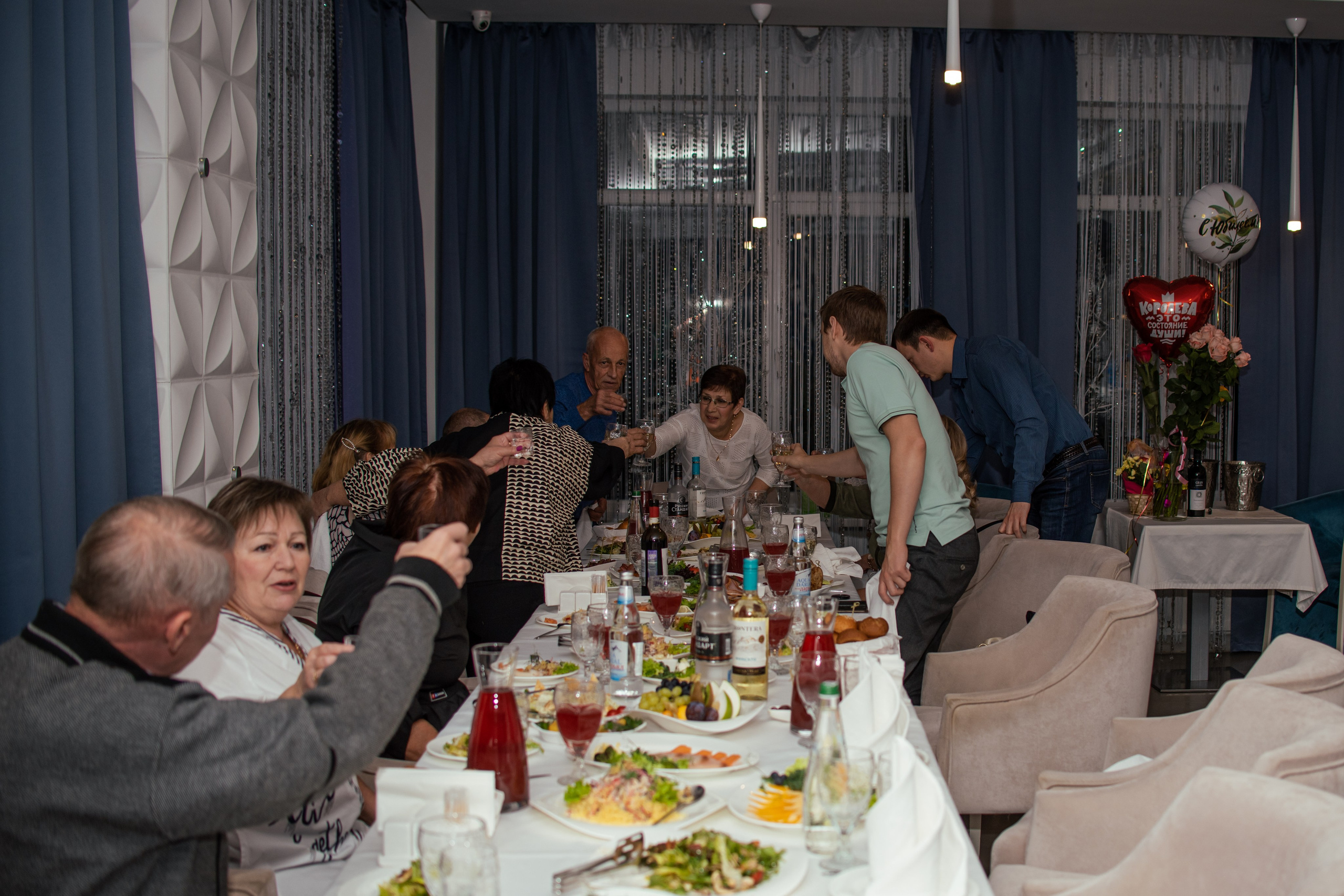 Юбилей в ресторане. Женский фотограф в Москве и МО