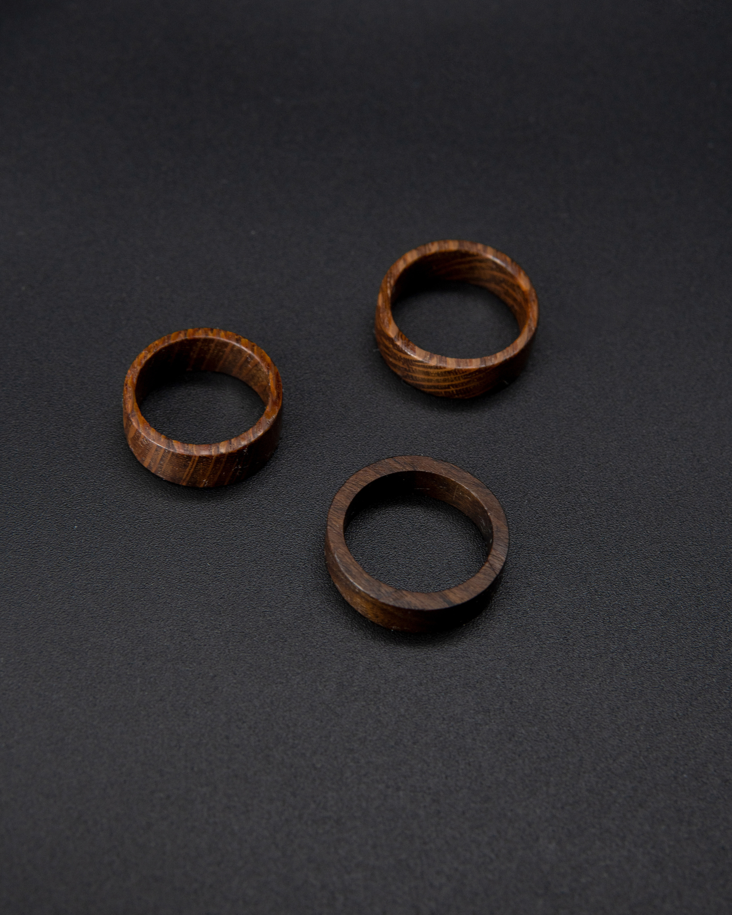 Exotica wood предметка. Фотограф Алла Быкова