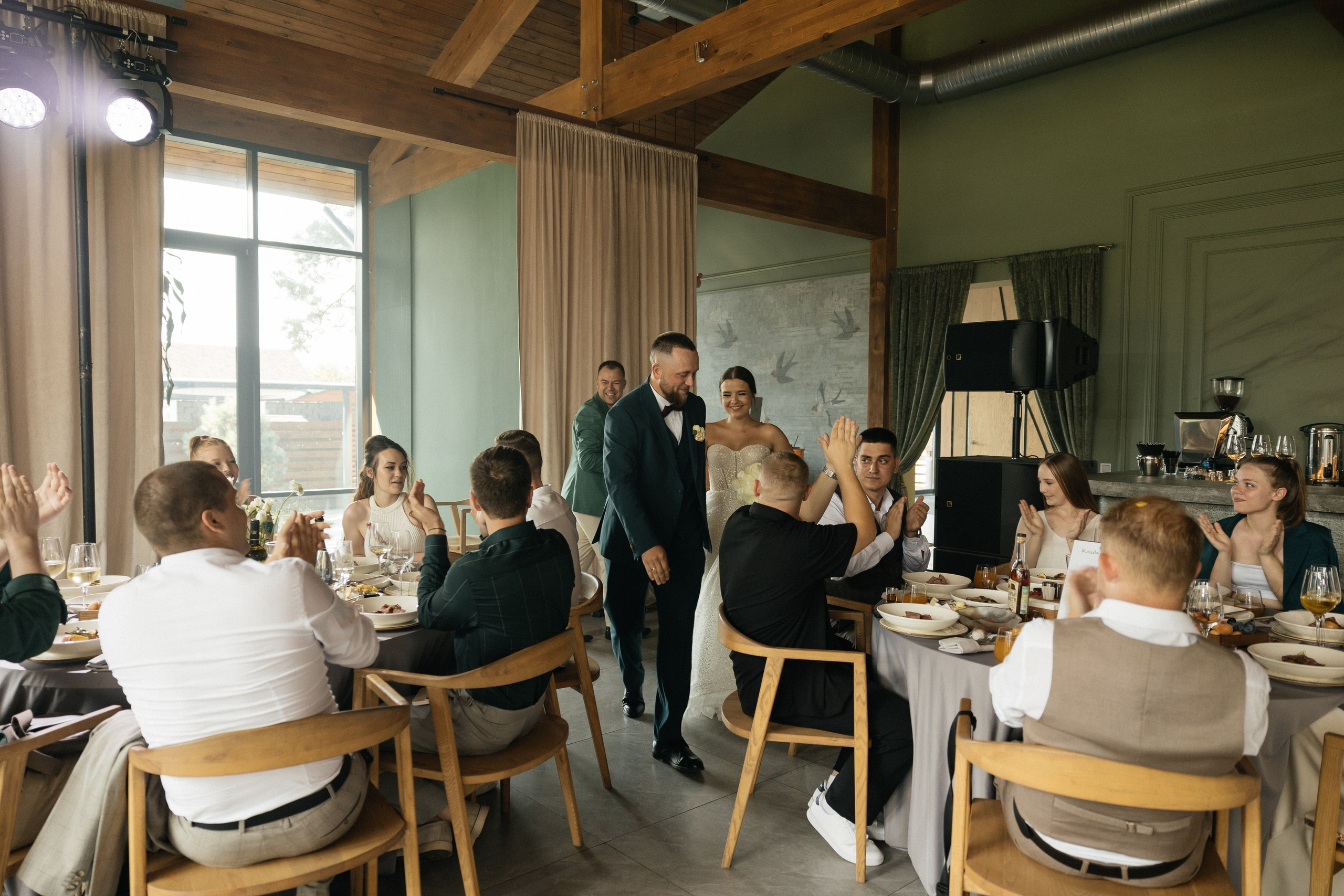 Свадебная история. Лесной Виладж. Свадебный и семейный фотограф Рассказова Виктория