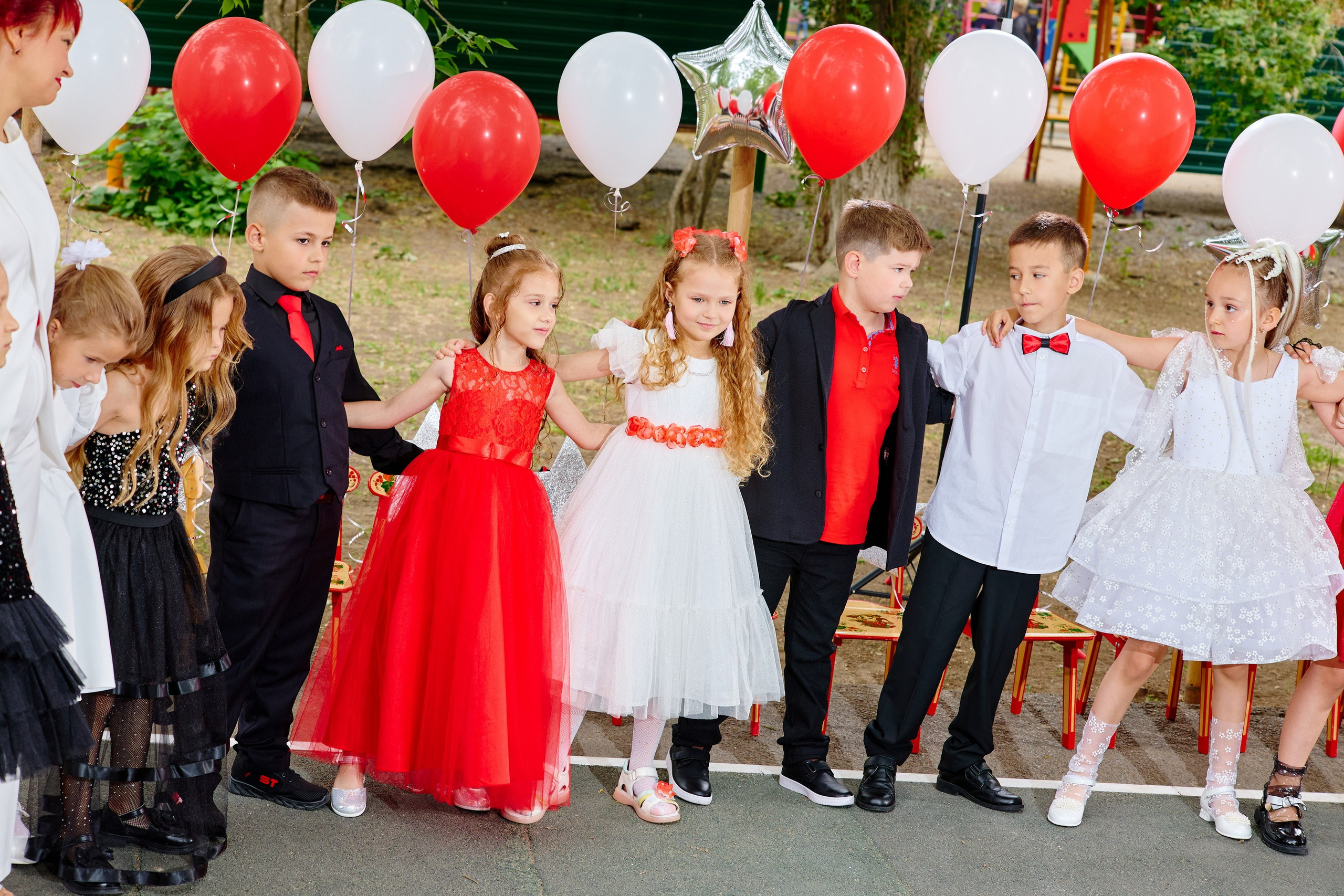 Выпускной 45 сад. Фотограф Выпускные альбомы Таганрог Сергей Коробченко