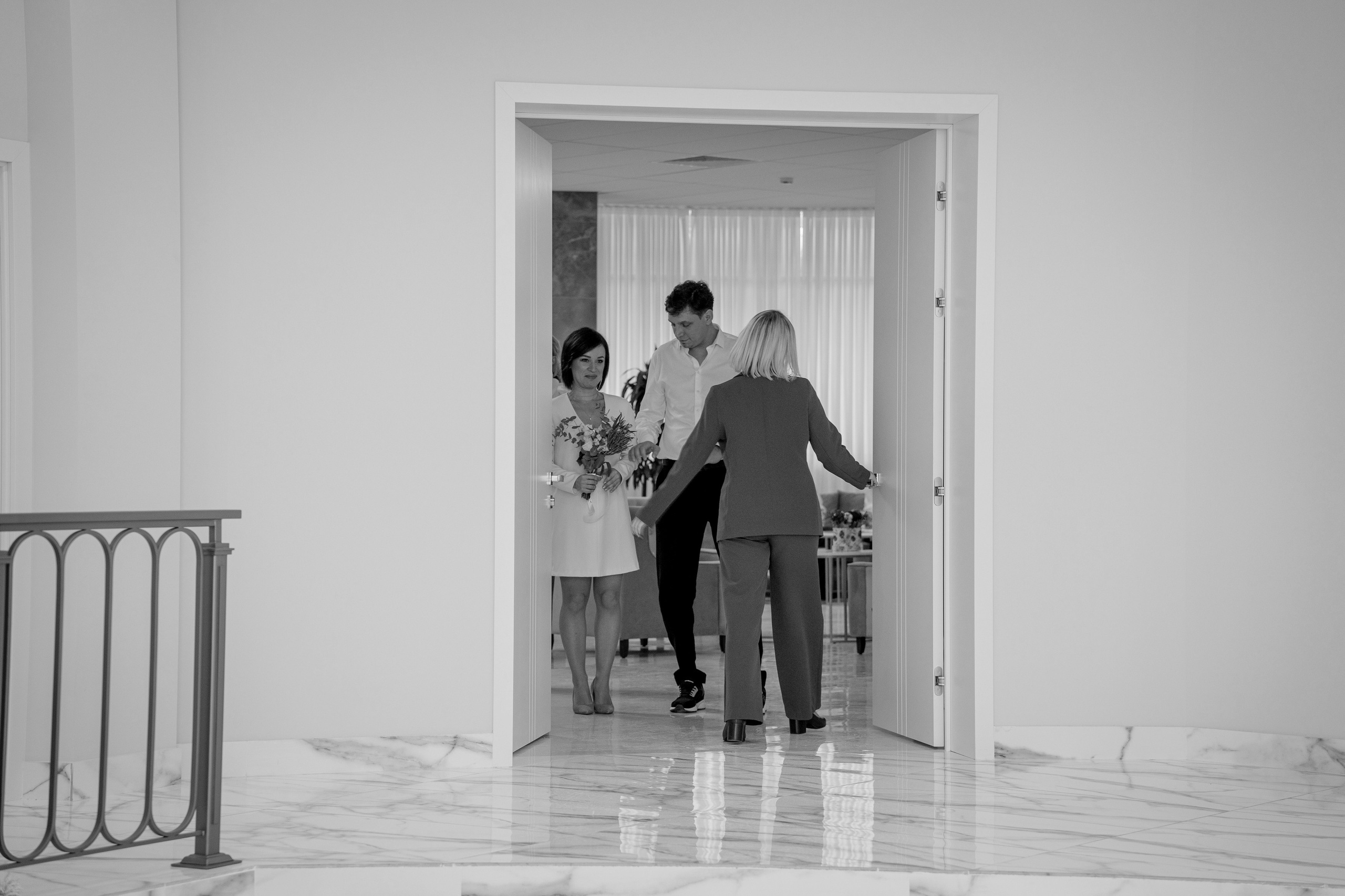 Фотосессия в загсе. Портретный фотограф Олеся Владимирова в Москве