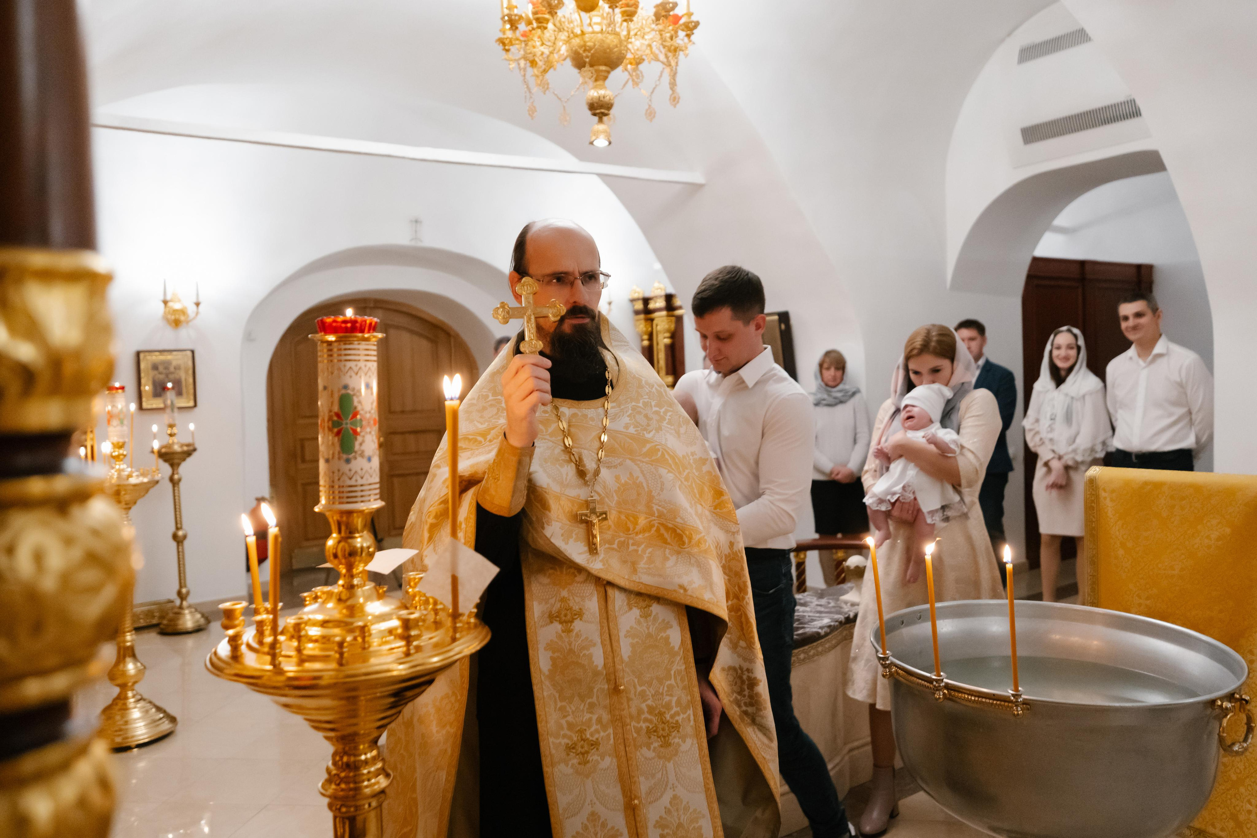 Фотограф на крещение в Церкви Троицы Живоначальной в Останкино