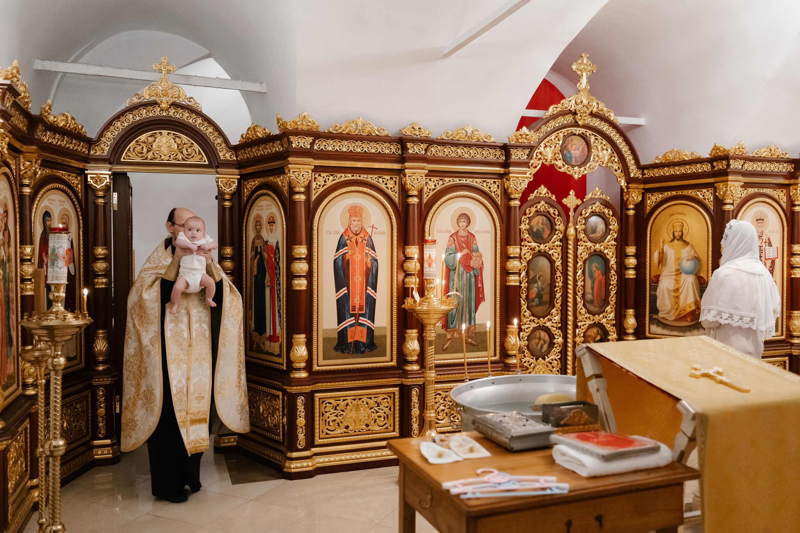 Фотограф на крещение в Церкви Троицы Живоначальной в Останкино