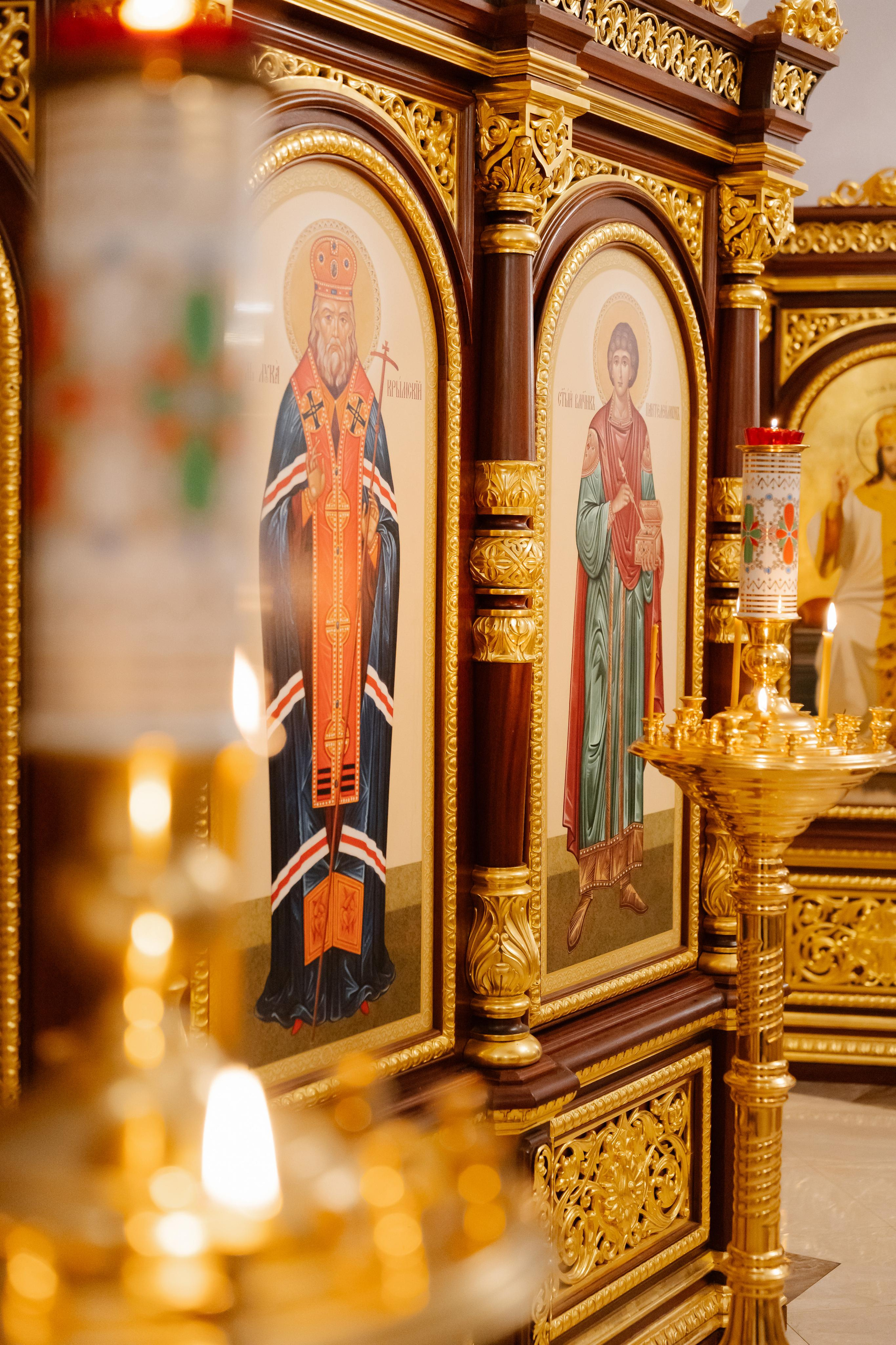 Фотограф на крещение в Церкви Троицы Живоначальной в Останкино