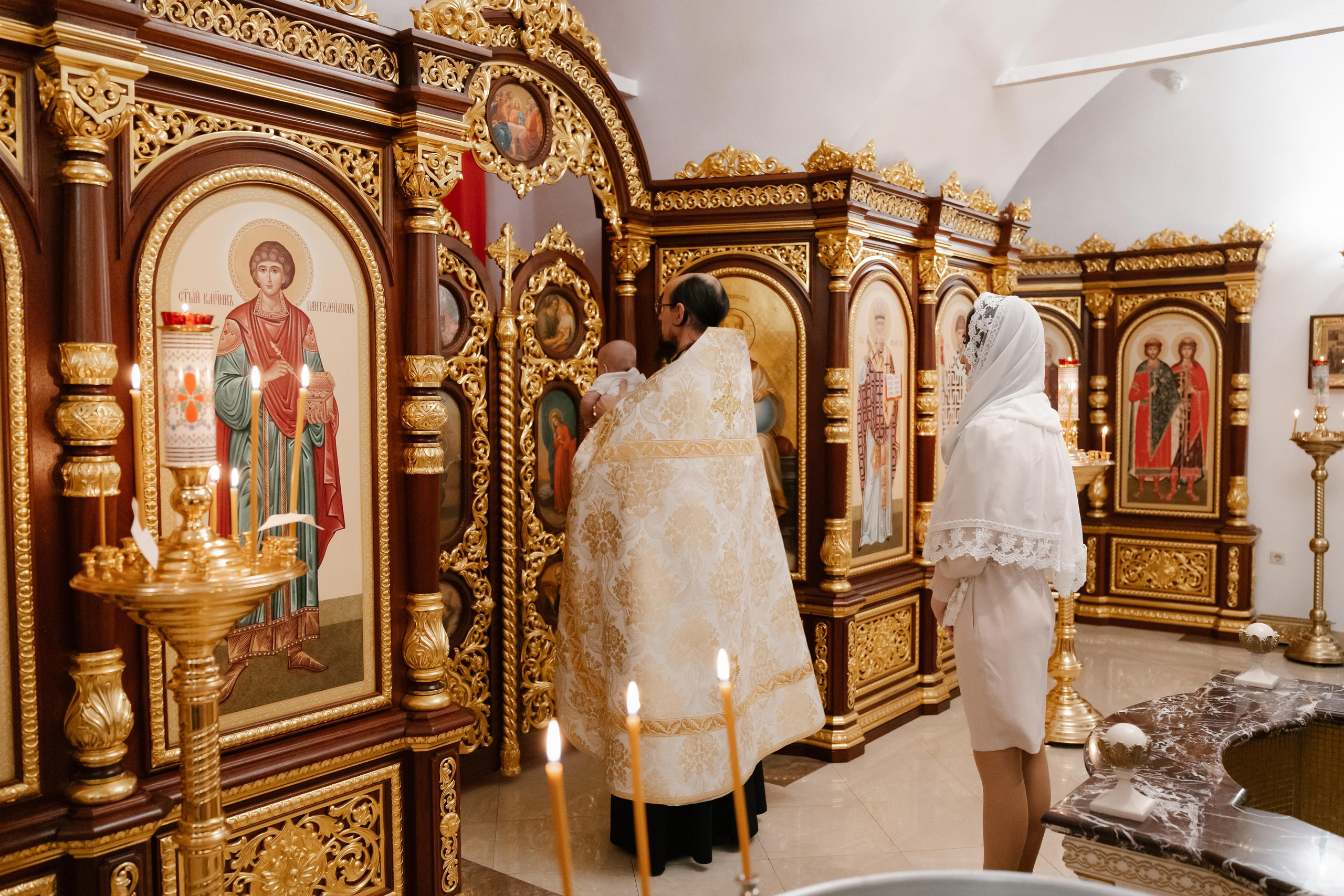 Фотограф на крещение в Церкви Троицы Живоначальной в Останкино