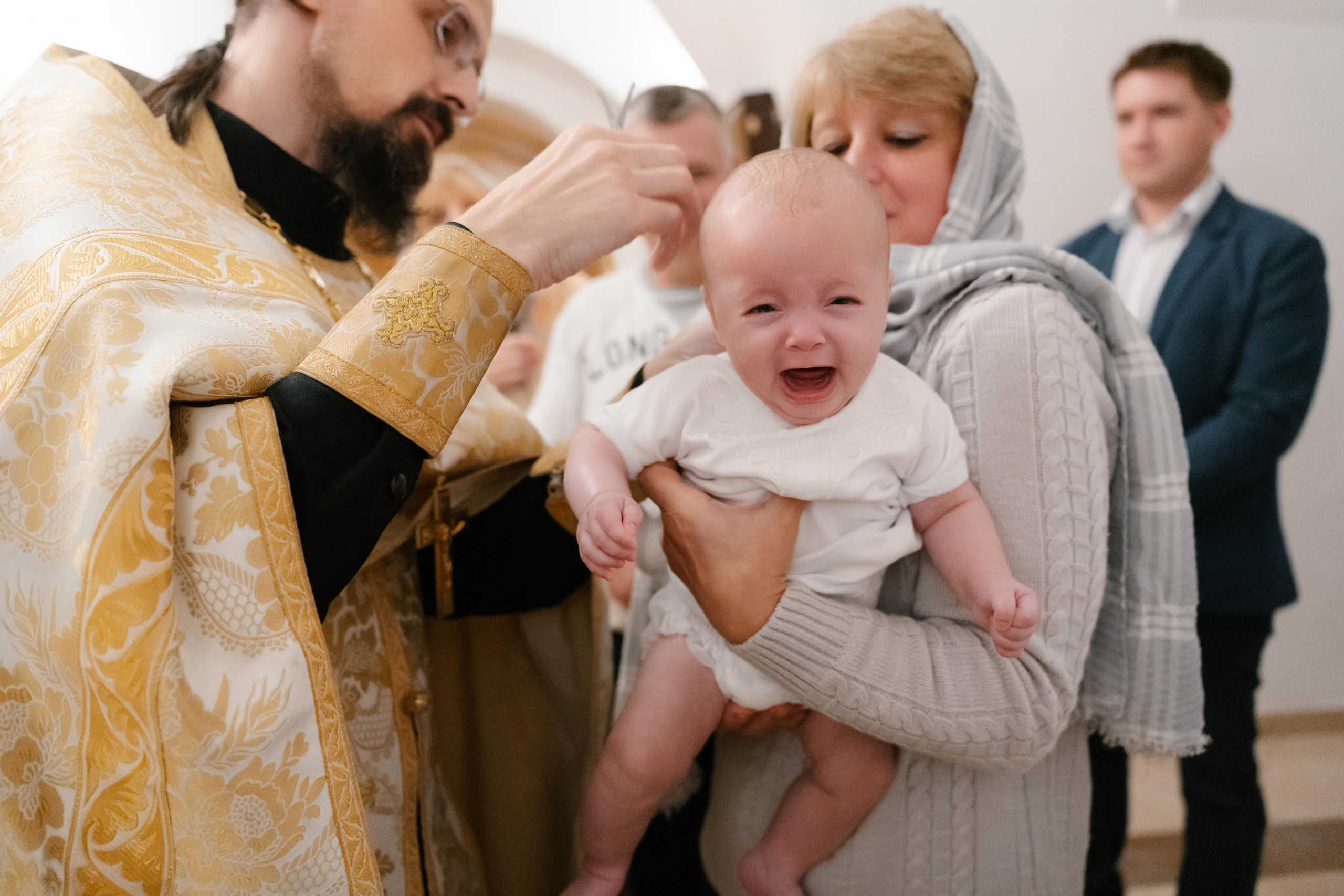 Фотограф на крещение в Церкви Троицы Живоначальной в Останкино