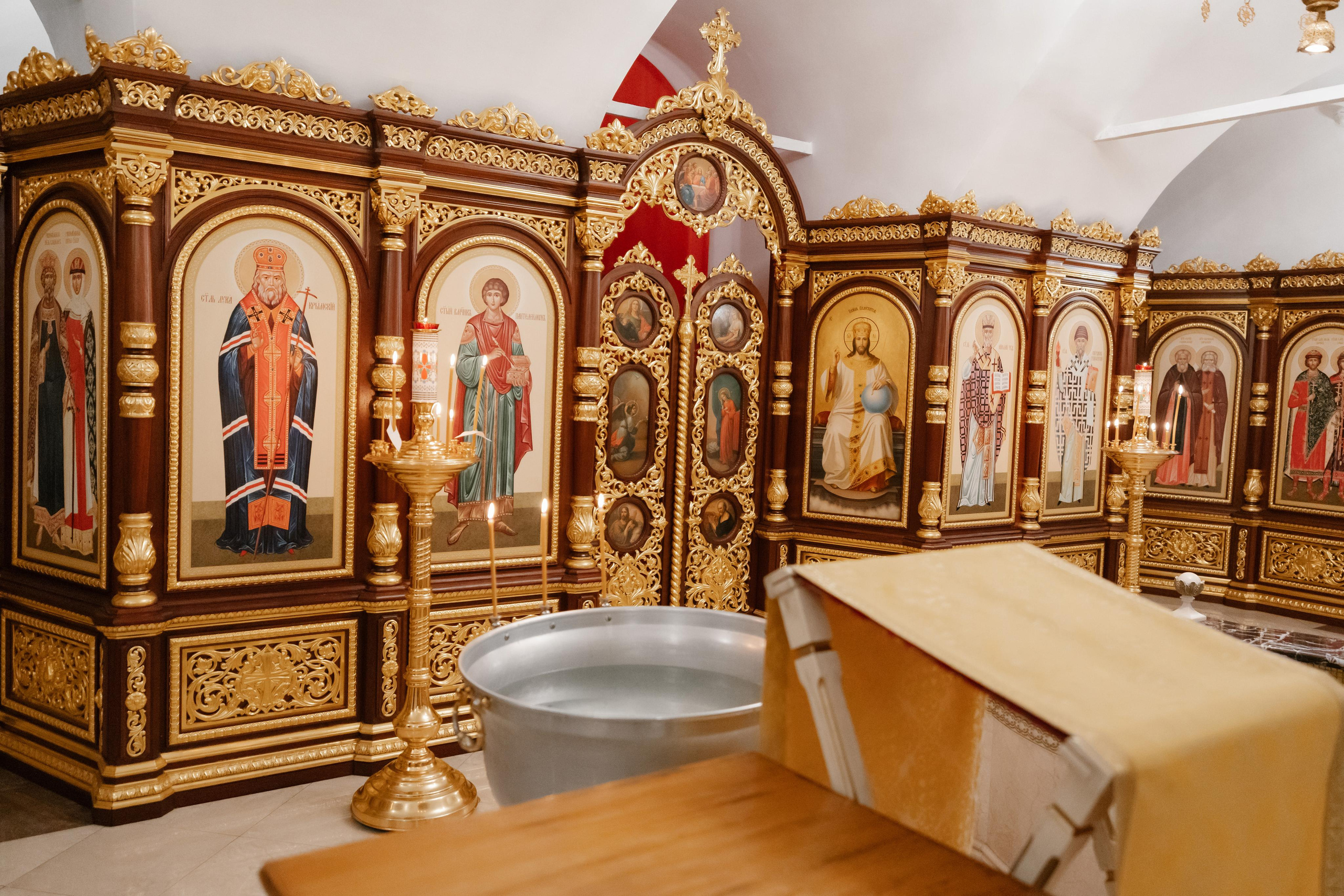 Фотограф на крещение в Церкви Троицы Живоначальной в Останкино