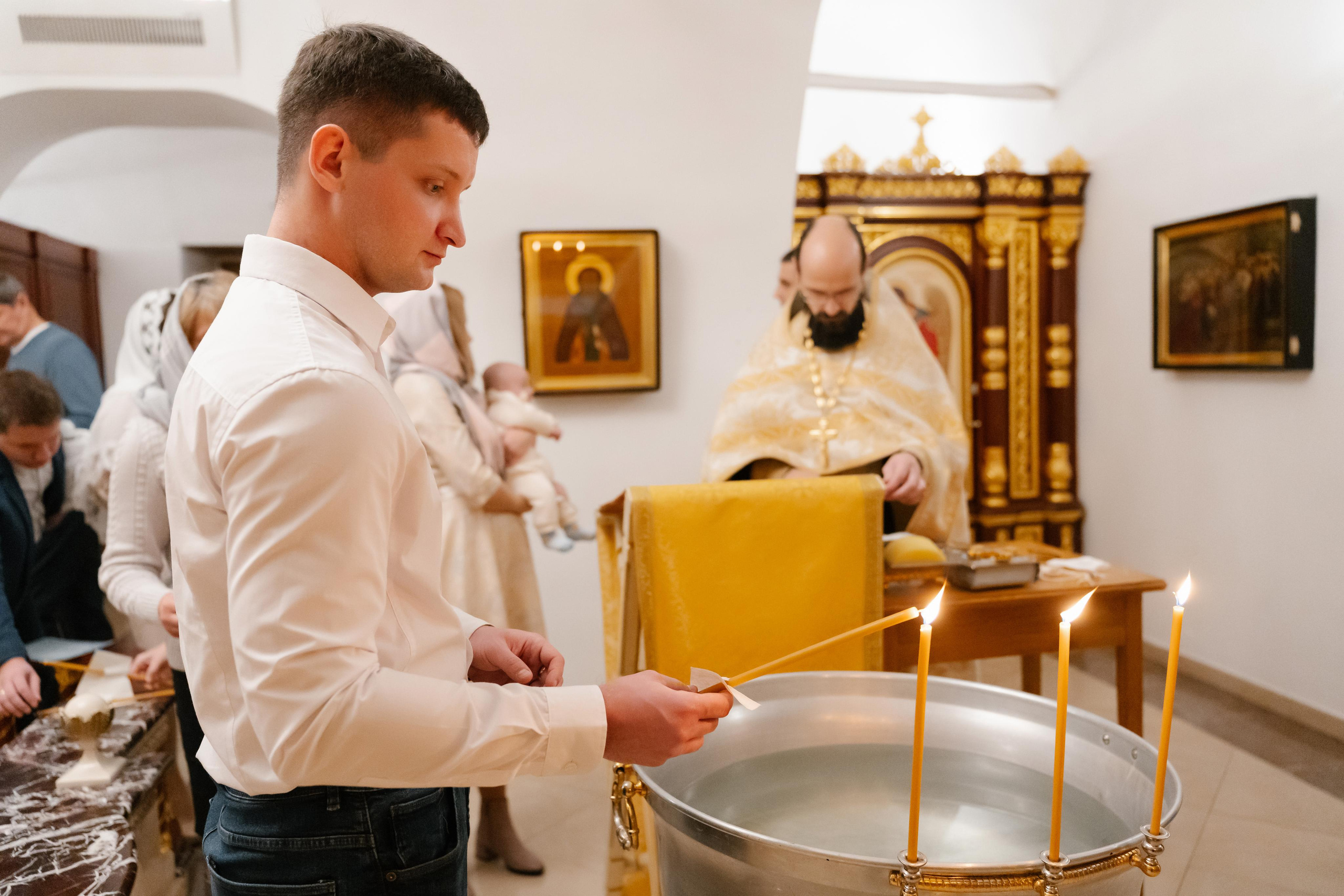 Фотограф на крещение в Церкви Троицы Живоначальной в Останкино