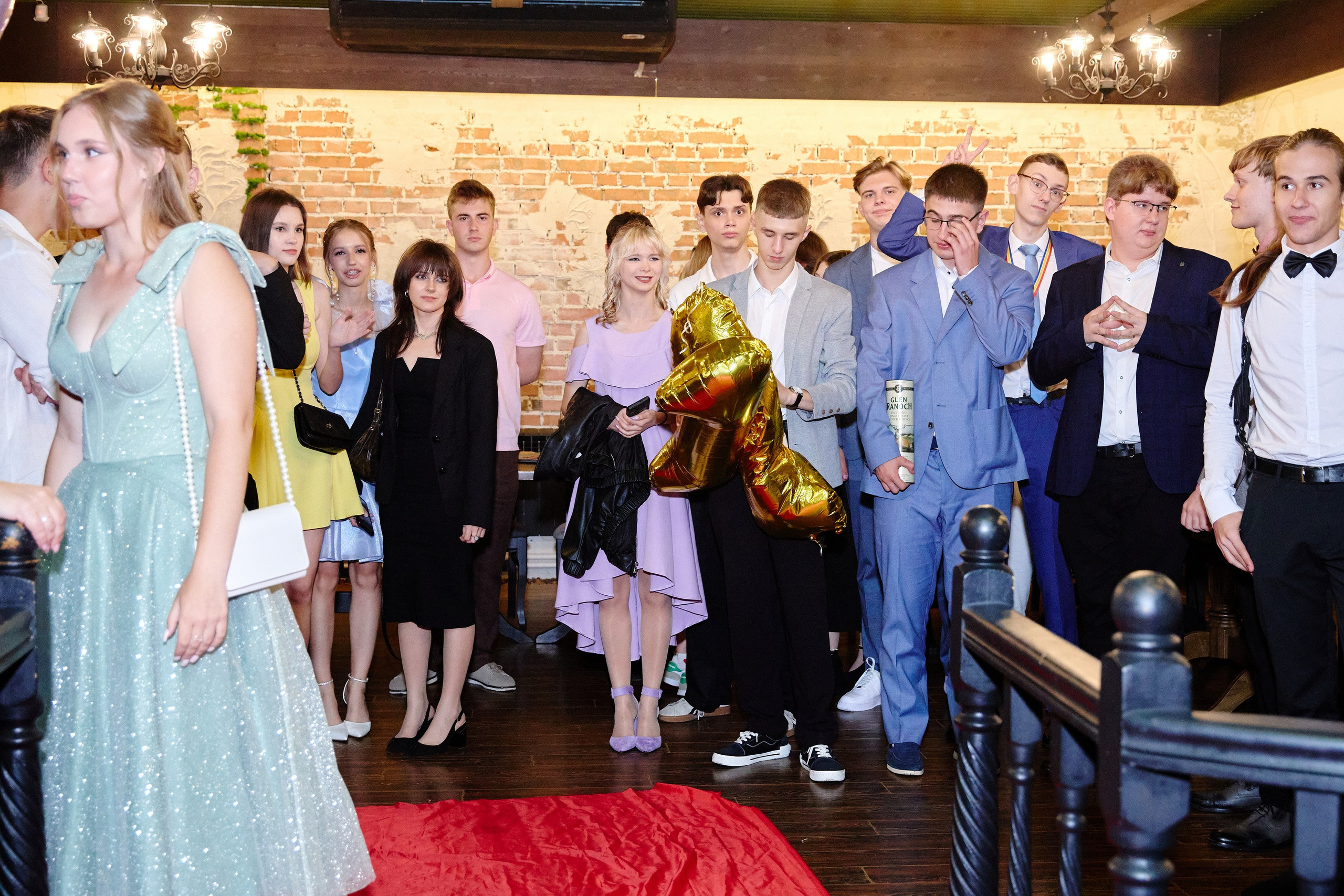 Выпускной 35 Сош. Фотограф Выпускные альбомы Таганрог Сергей Коробченко