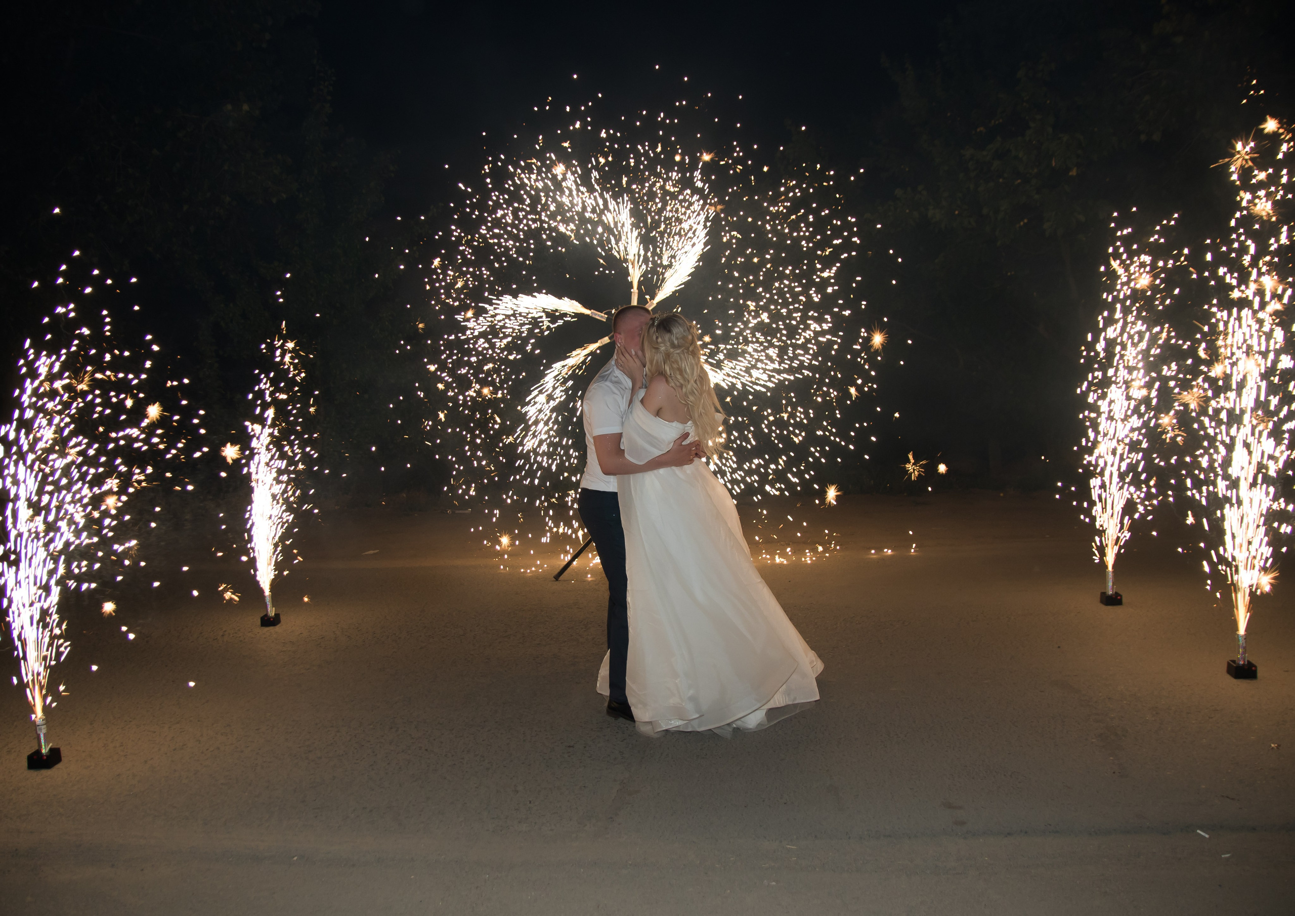 Спецэффекты. Организатор праздников. Ведущая Марина Гребенникова