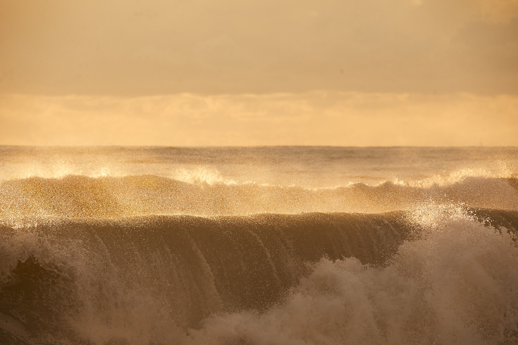 Море и серферы. Репортажный и постановочный Наталья Санникова