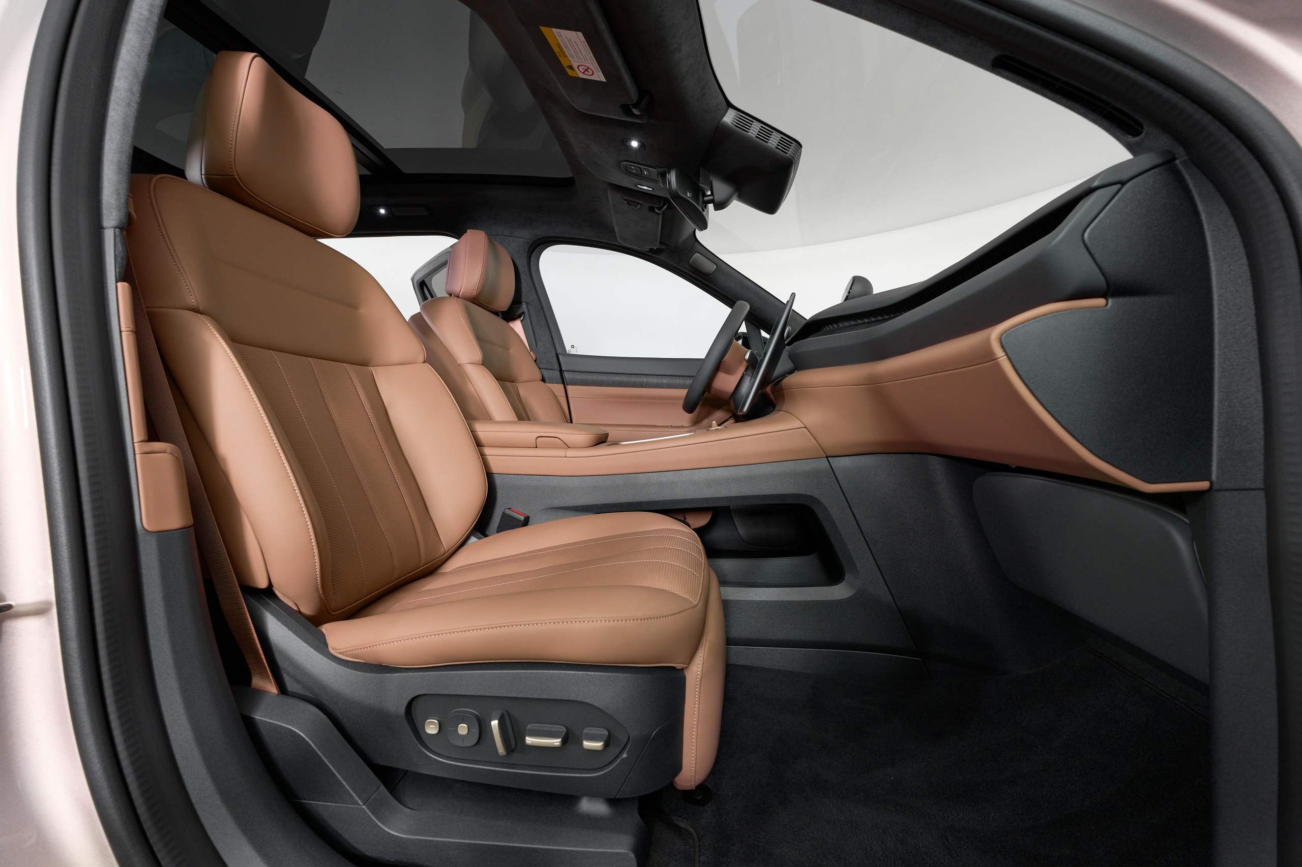 NIO ES8. Фотограф Николай Прокофьев модельные тесты в Москве