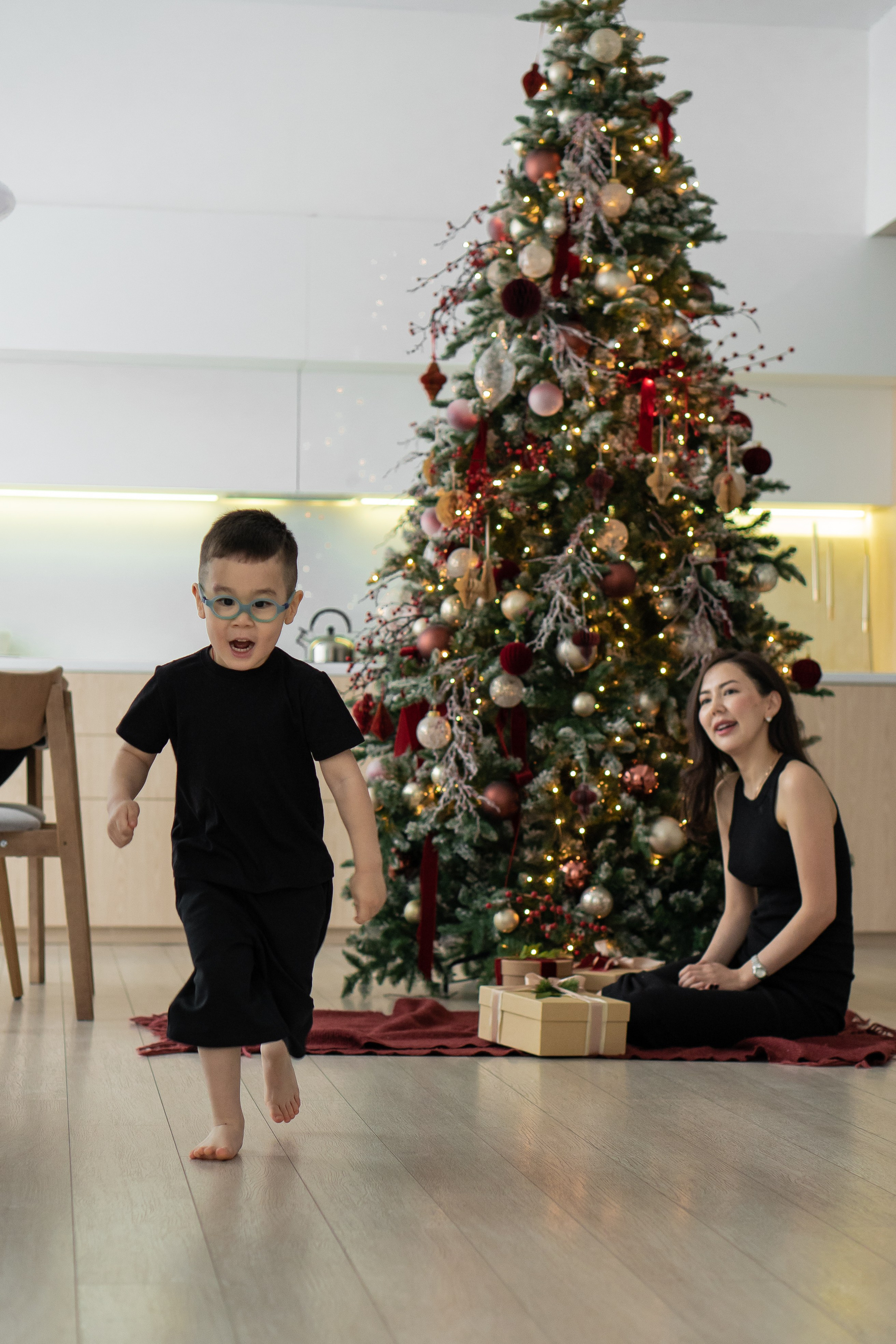 Гиляна и Данечка. Новогодняя история в студии. Фотограф Ольга Игорева