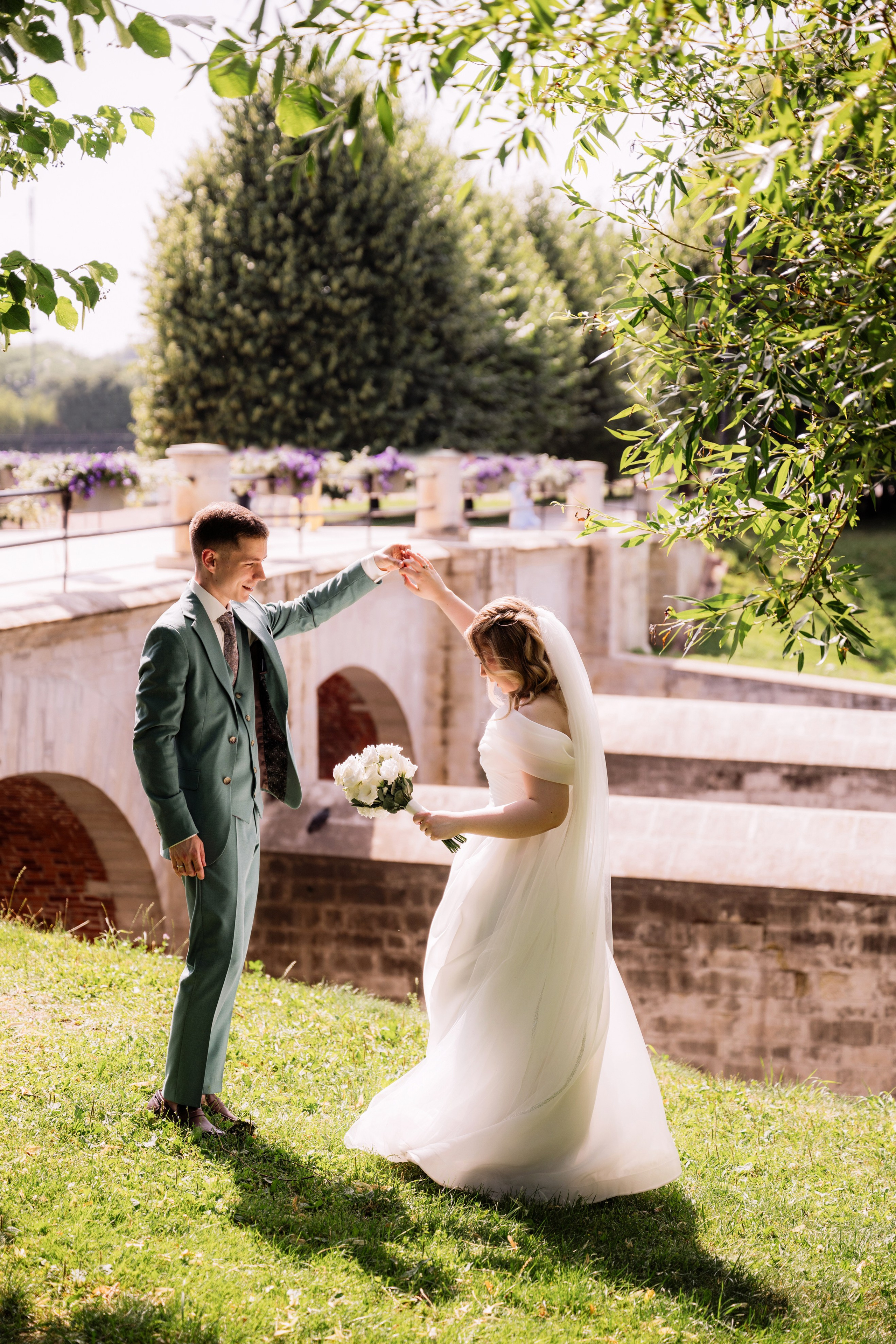 Свадебная прогулка в Царицино. Фотограф в Москве Алёна Степутенко
