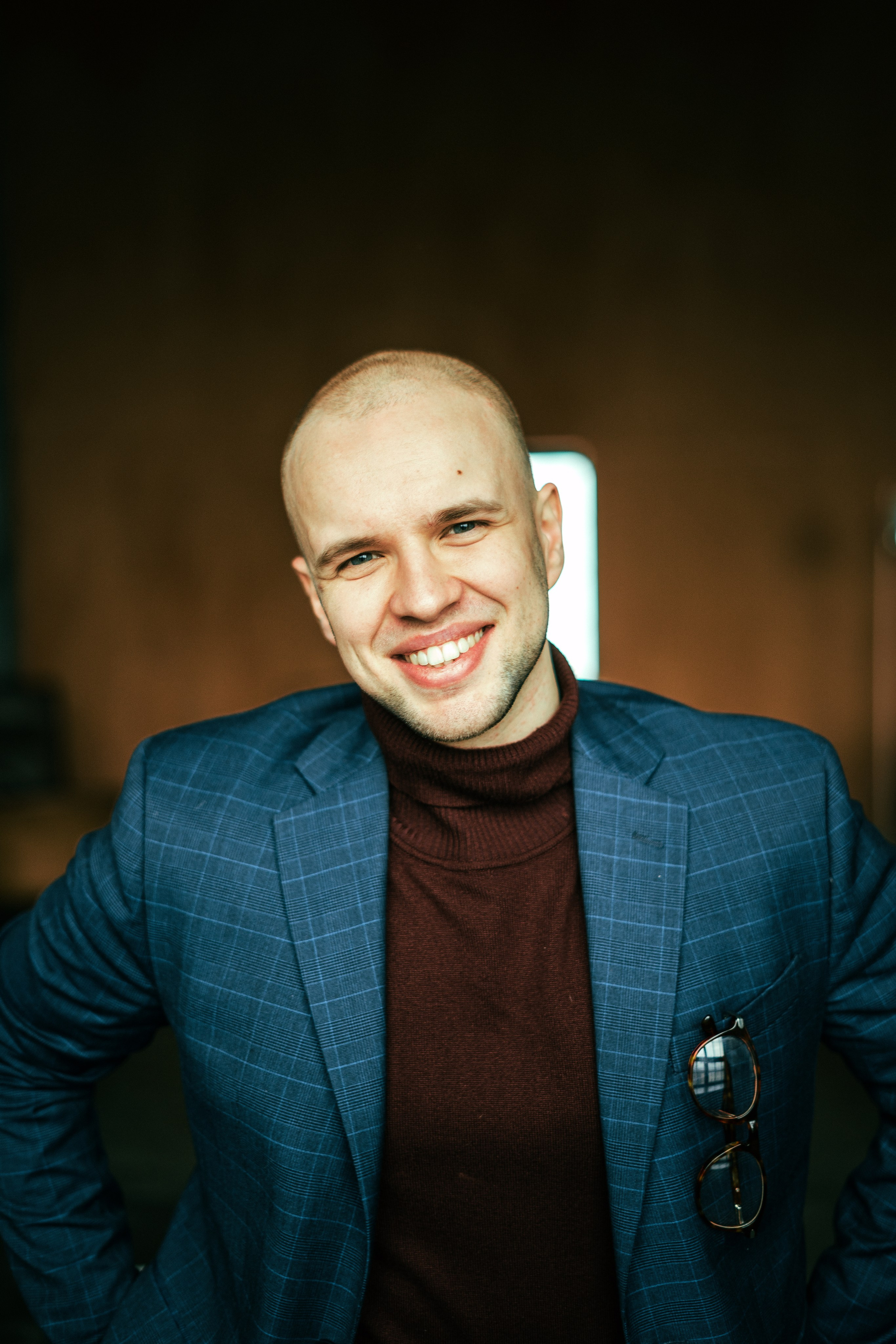 Кирилл студия