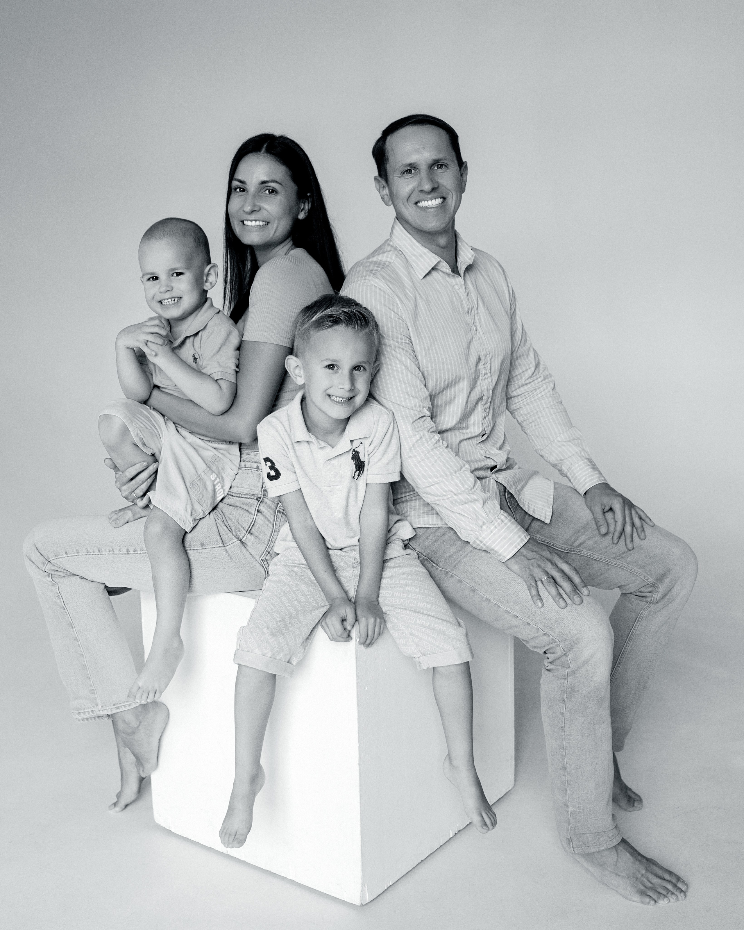 Александр с семьей. Семейный фотограф в Санкт-Петербурге Ирина Иванова