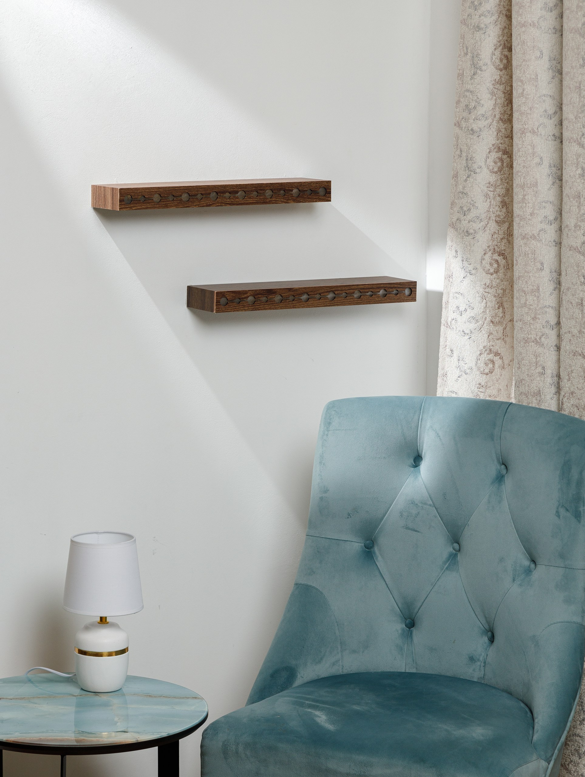 Съёмка полок с подсветкой. Студия коммерческой съемки ХВОЯ