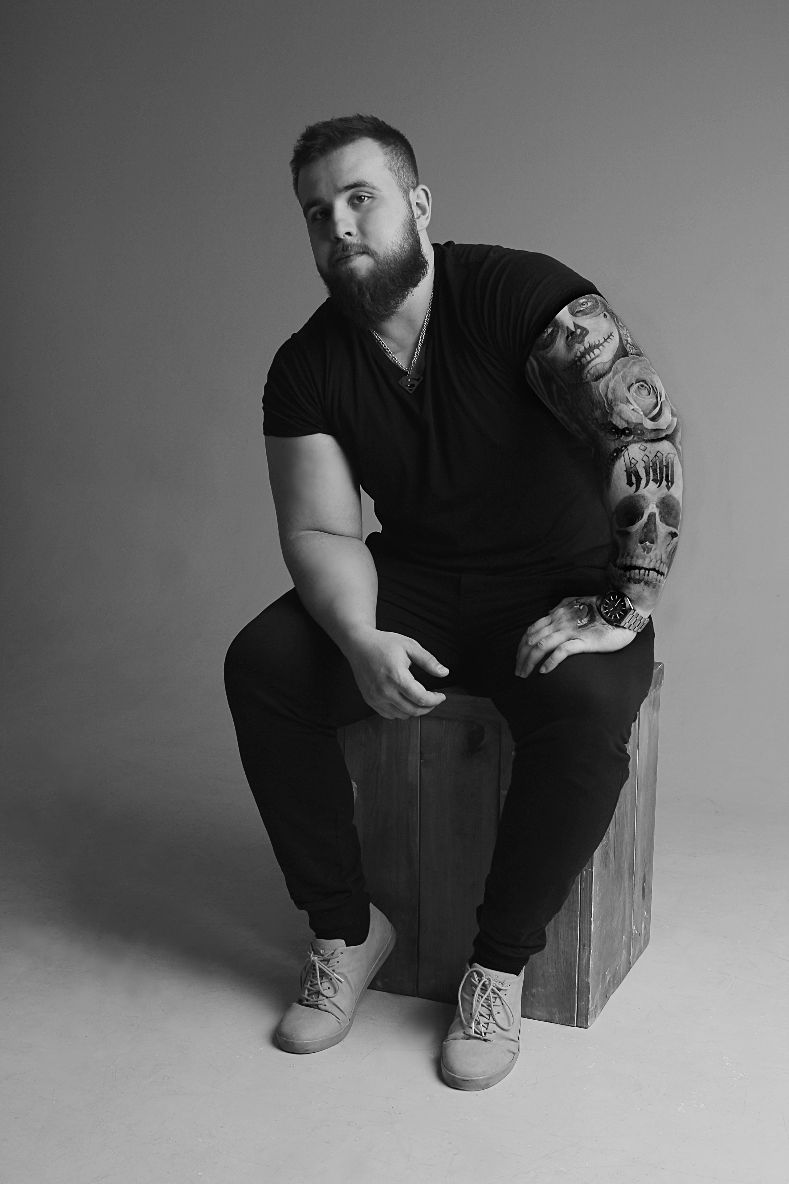 Мужская фотосессия в студии. Булат. Свадебный и репортажный фотограф в Уфе| Осетрова Ольга