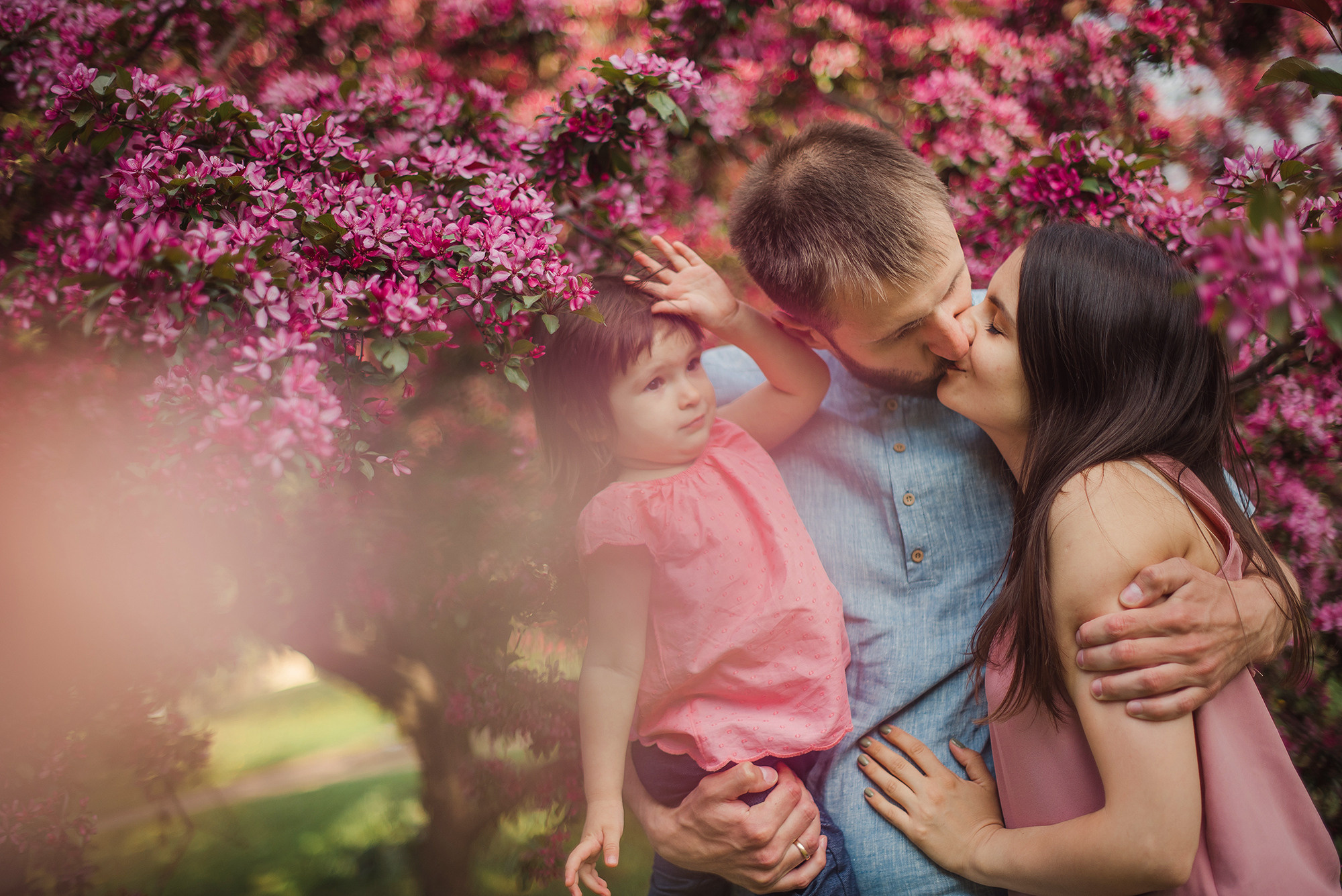ЖЕНЬКИ и ПОЛИНА В ЦВЕТУЩЕМ КОЛОМЕНСКОМ. Свадебный и семейный фотограф РИТА БОЧКАРЁВА