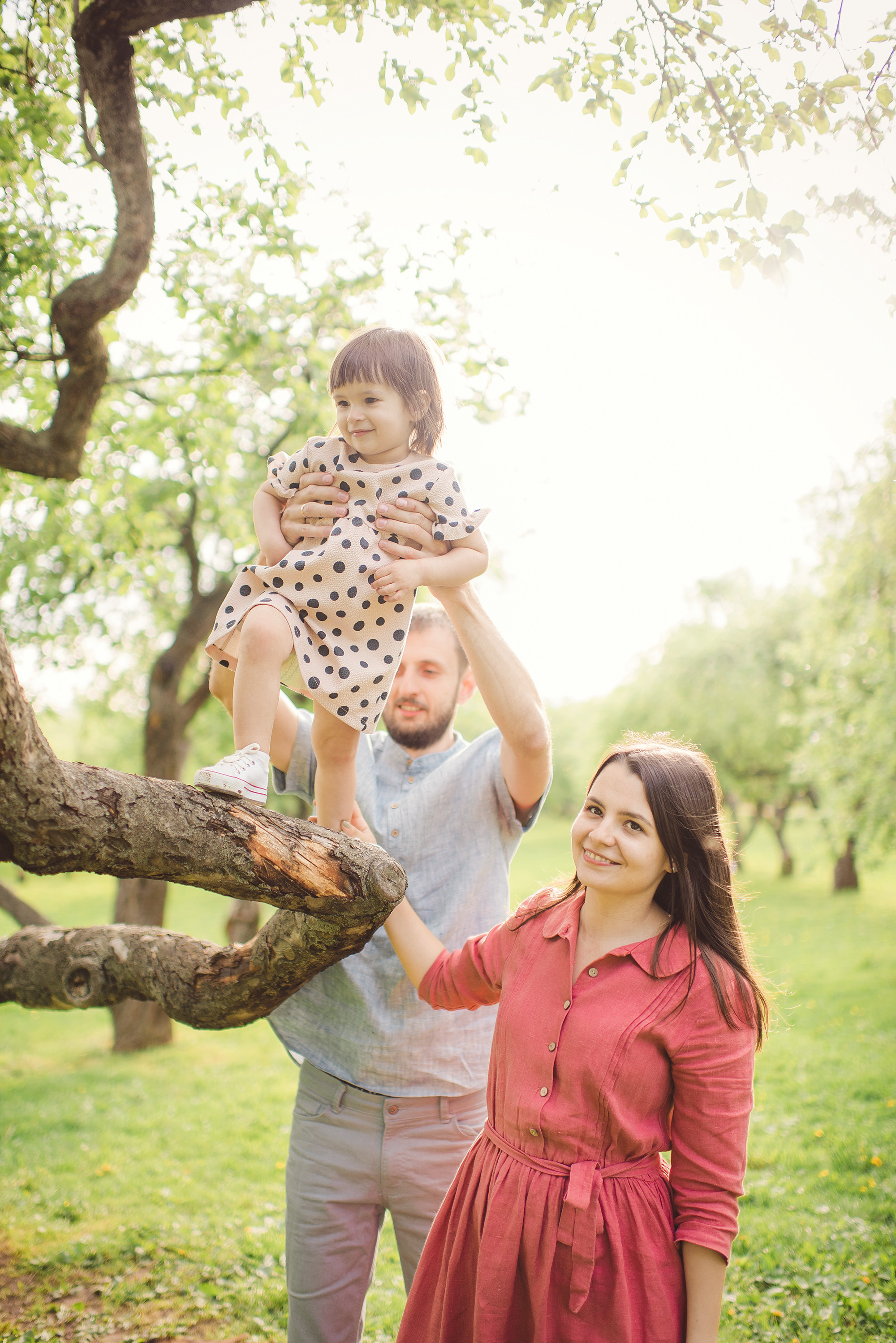ЖЕНЬКИ и ПОЛИНА В ЦВЕТУЩЕМ КОЛОМЕНСКОМ. Свадебный и семейный фотограф РИТА БОЧКАРЁВА