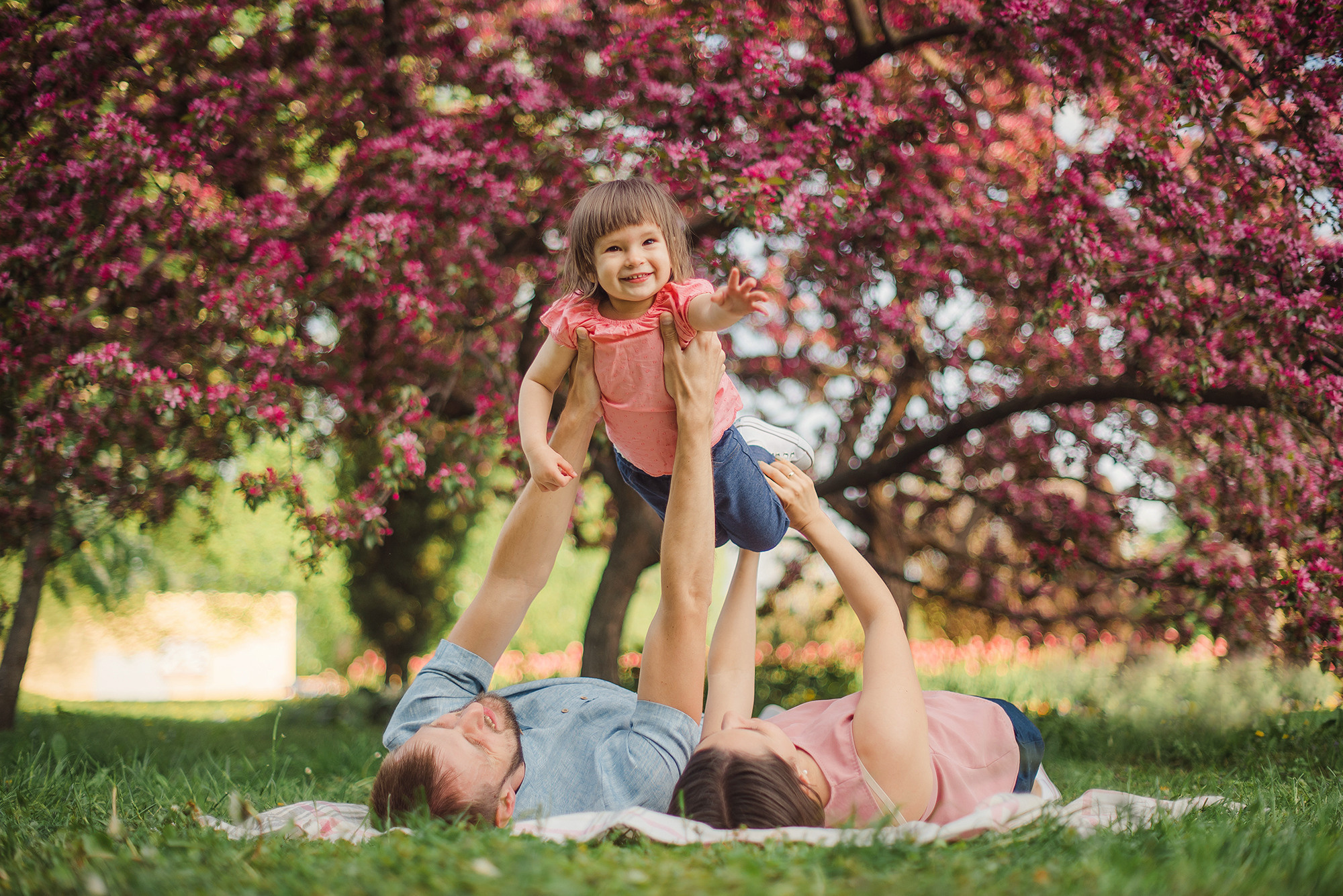 ЖЕНЬКИ и ПОЛИНА В ЦВЕТУЩЕМ КОЛОМЕНСКОМ. Свадебный и семейный фотограф РИТА БОЧКАРЁВА
