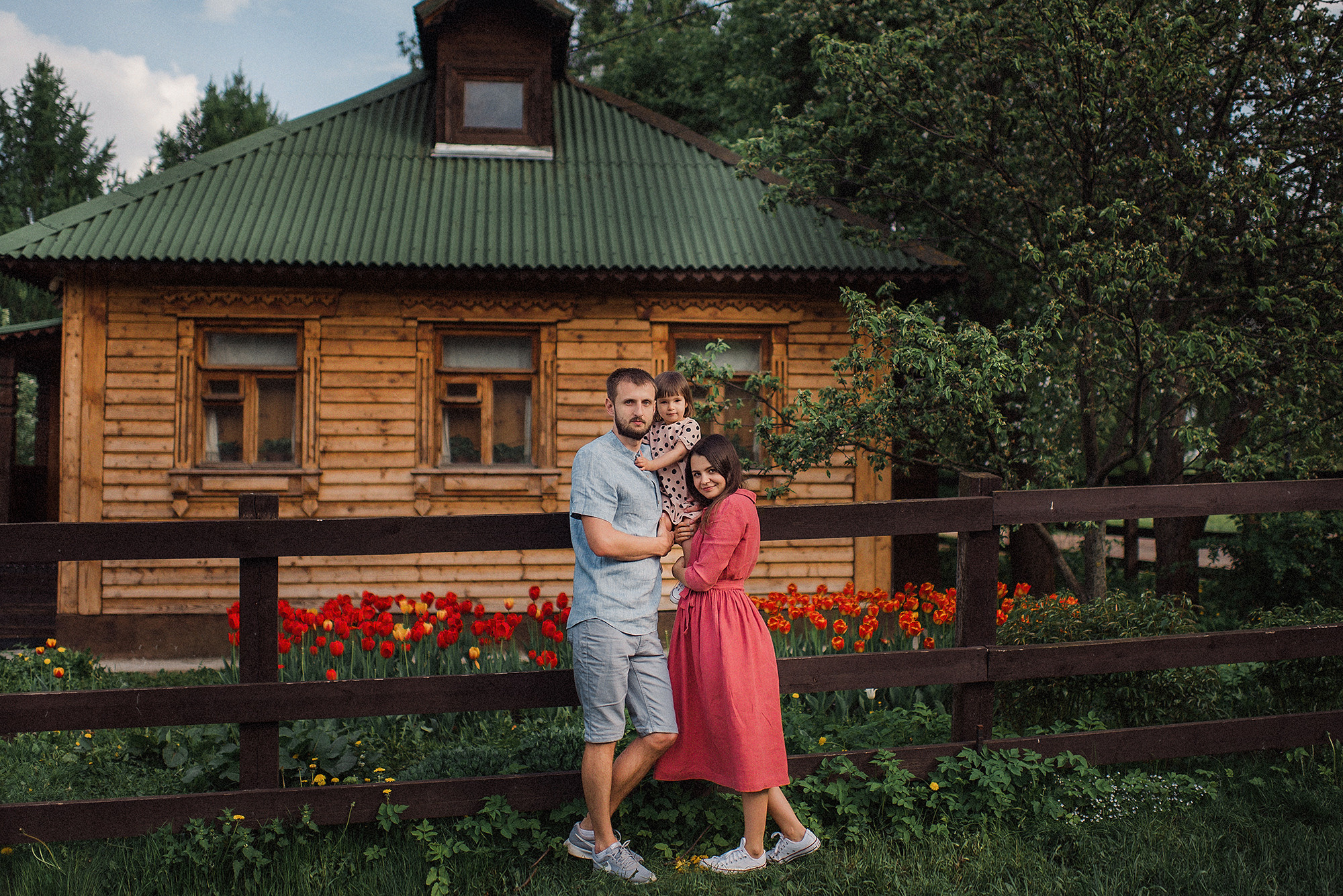 ЖЕНЬКИ и ПОЛИНА В ЦВЕТУЩЕМ КОЛОМЕНСКОМ. Свадебный и семейный фотограф РИТА БОЧКАРЁВА