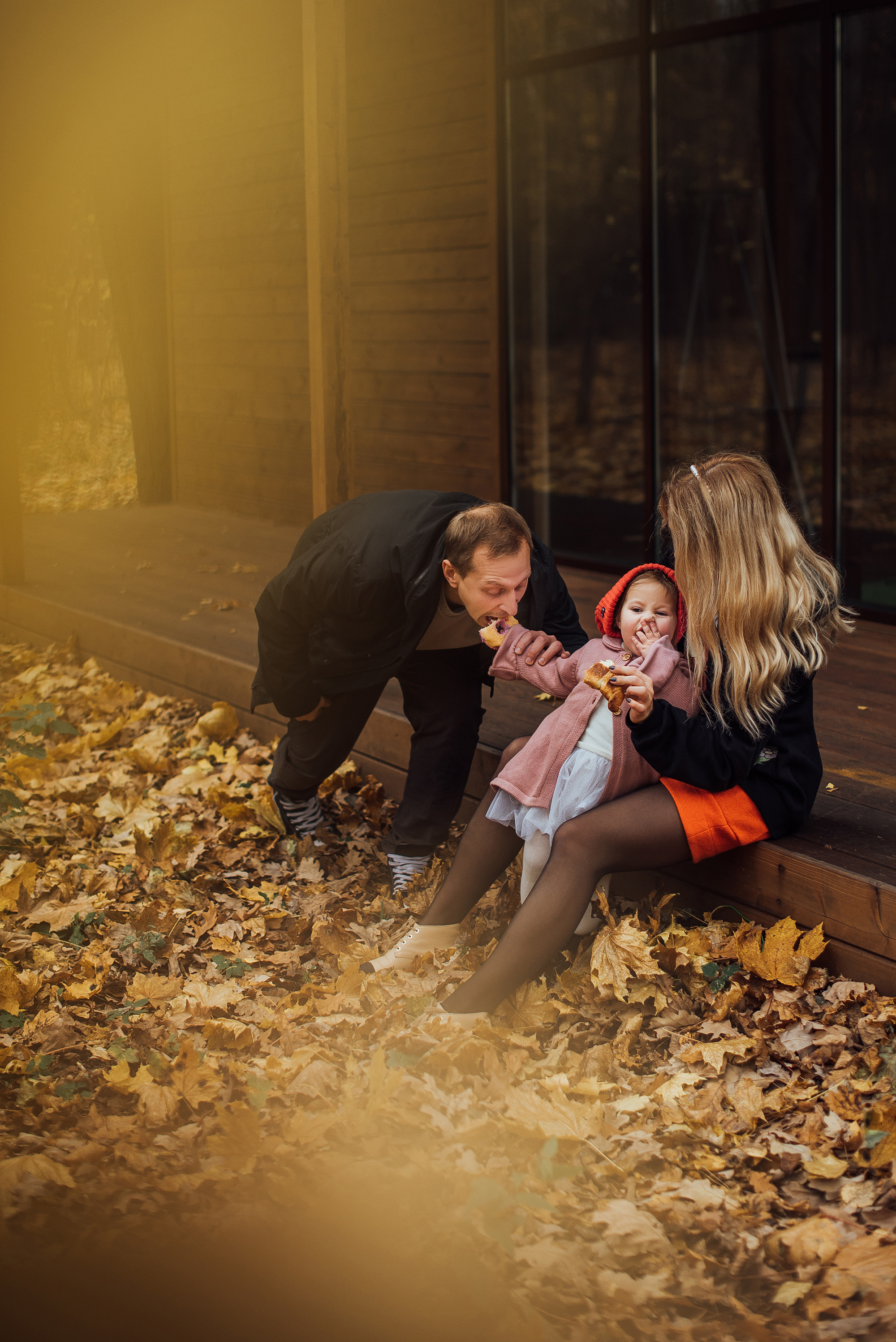 ЛИЛЯ, ДИМА и ТОНЯ. ОСЕНЯЯ ПРОГУЛКА. Свадебный и семейный фотограф РИТА БОЧКАРЁВА
