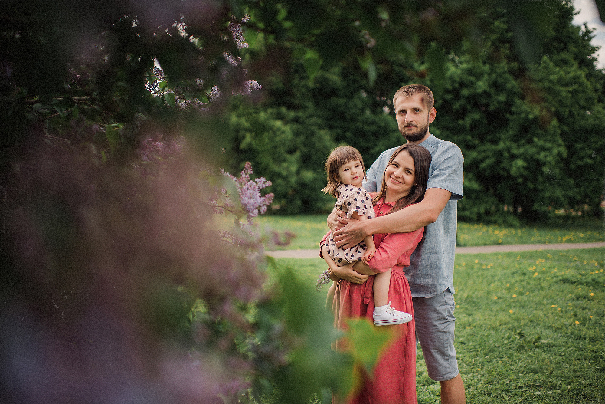 ЖЕНЬКИ и ПОЛИНА В ЦВЕТУЩЕМ КОЛОМЕНСКОМ. Свадебный и семейный фотограф РИТА БОЧКАРЁВА