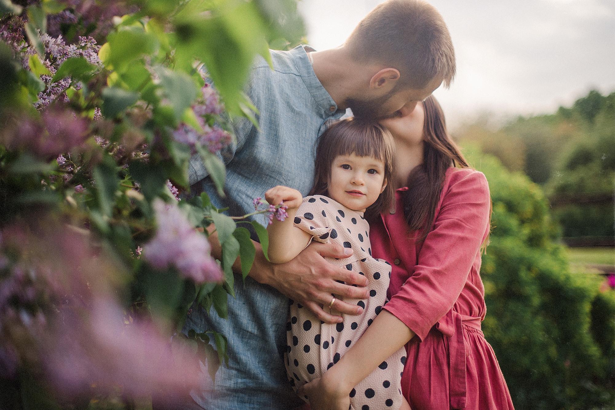 ЖЕНЬКИ и ПОЛИНА В ЦВЕТУЩЕМ КОЛОМЕНСКОМ. Свадебный и семейный фотограф РИТА БОЧКАРЁВА